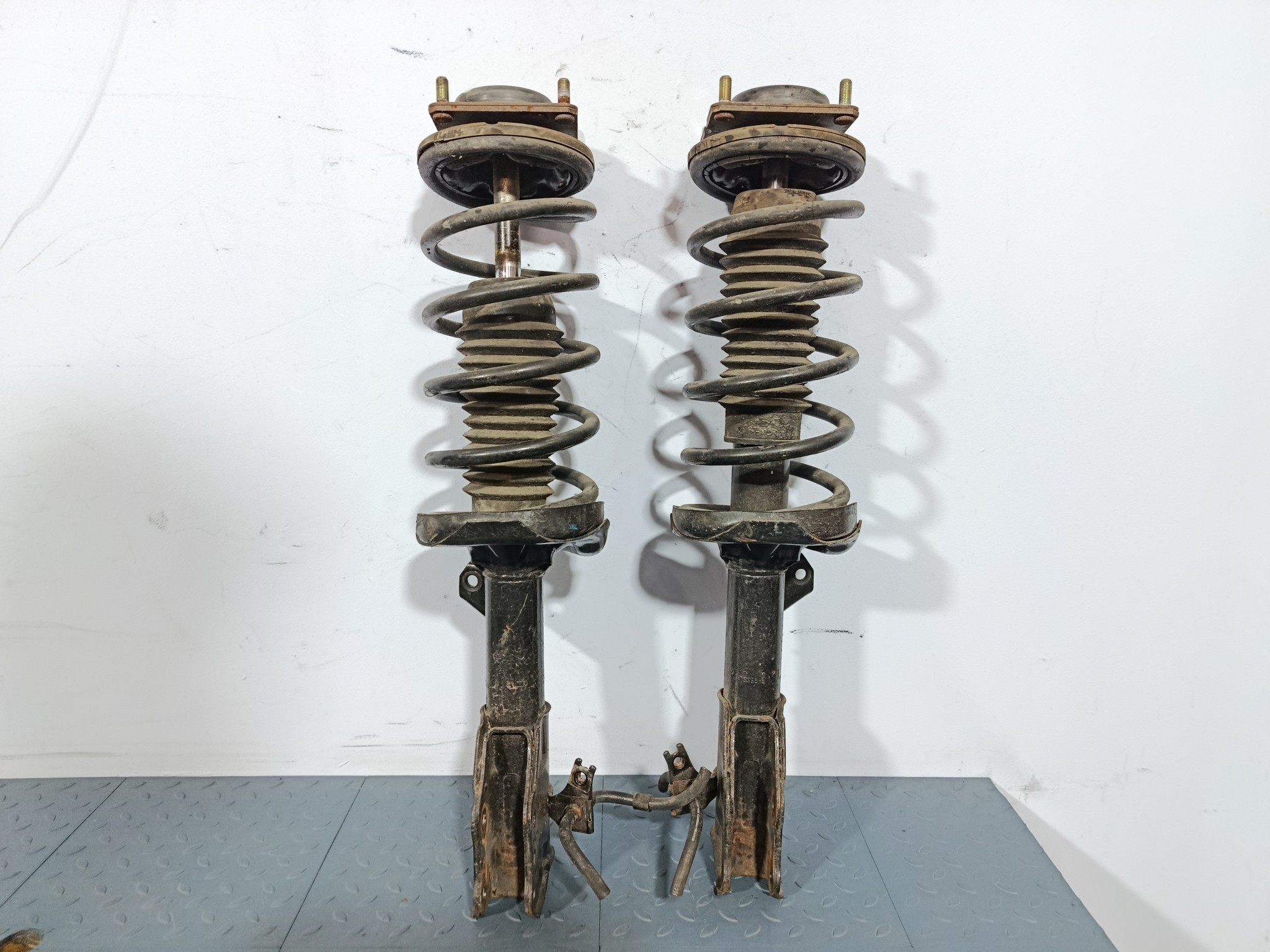СТОЙКА ХОДОВКИ MAZDA ПЕРЕДНЯЯ ЛЕВАЯ ПРАВАЯ L09734900C  KB2139