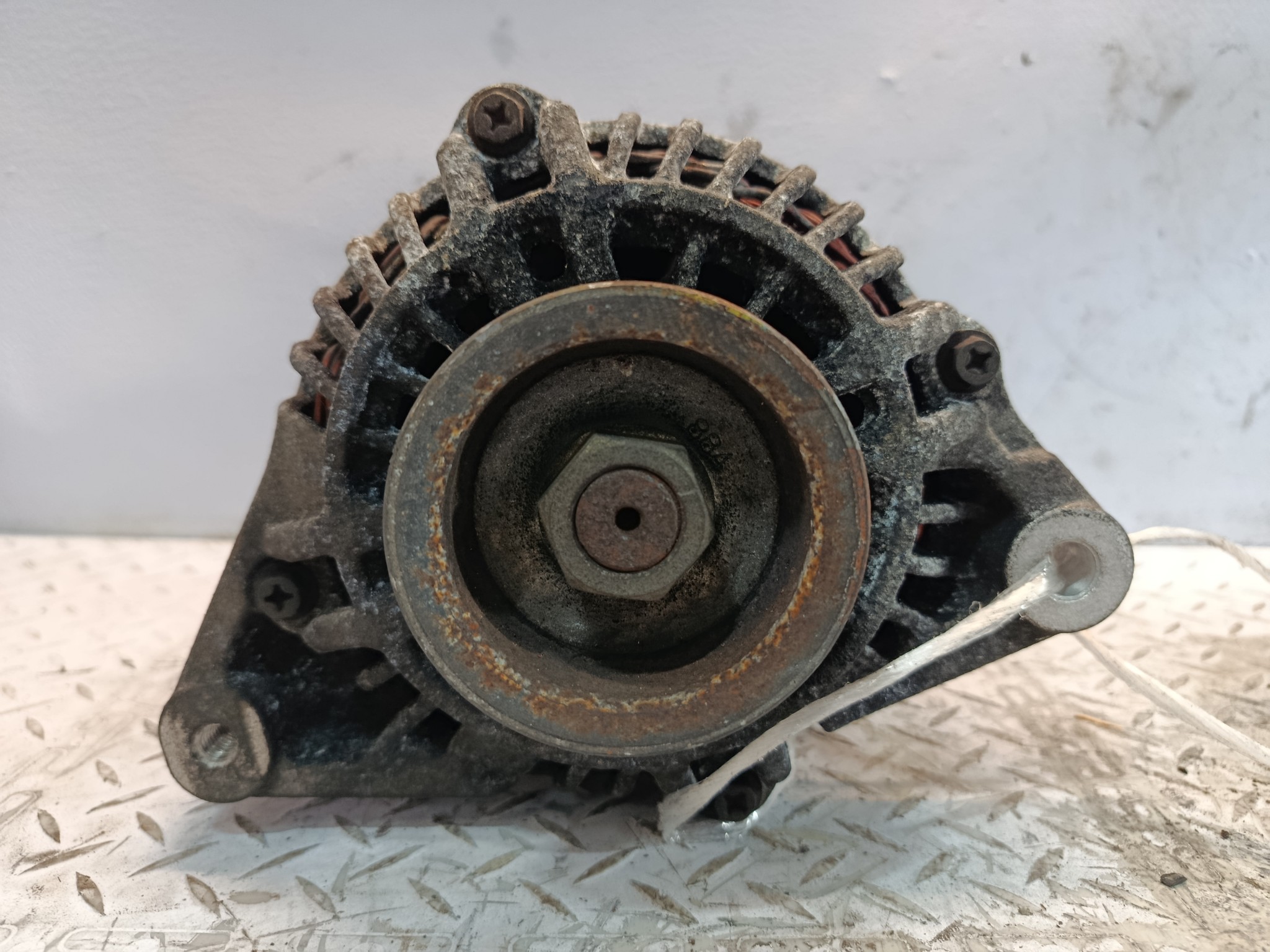 ГЕНЕРАТОР NISSAN 231004N010  F2560Z