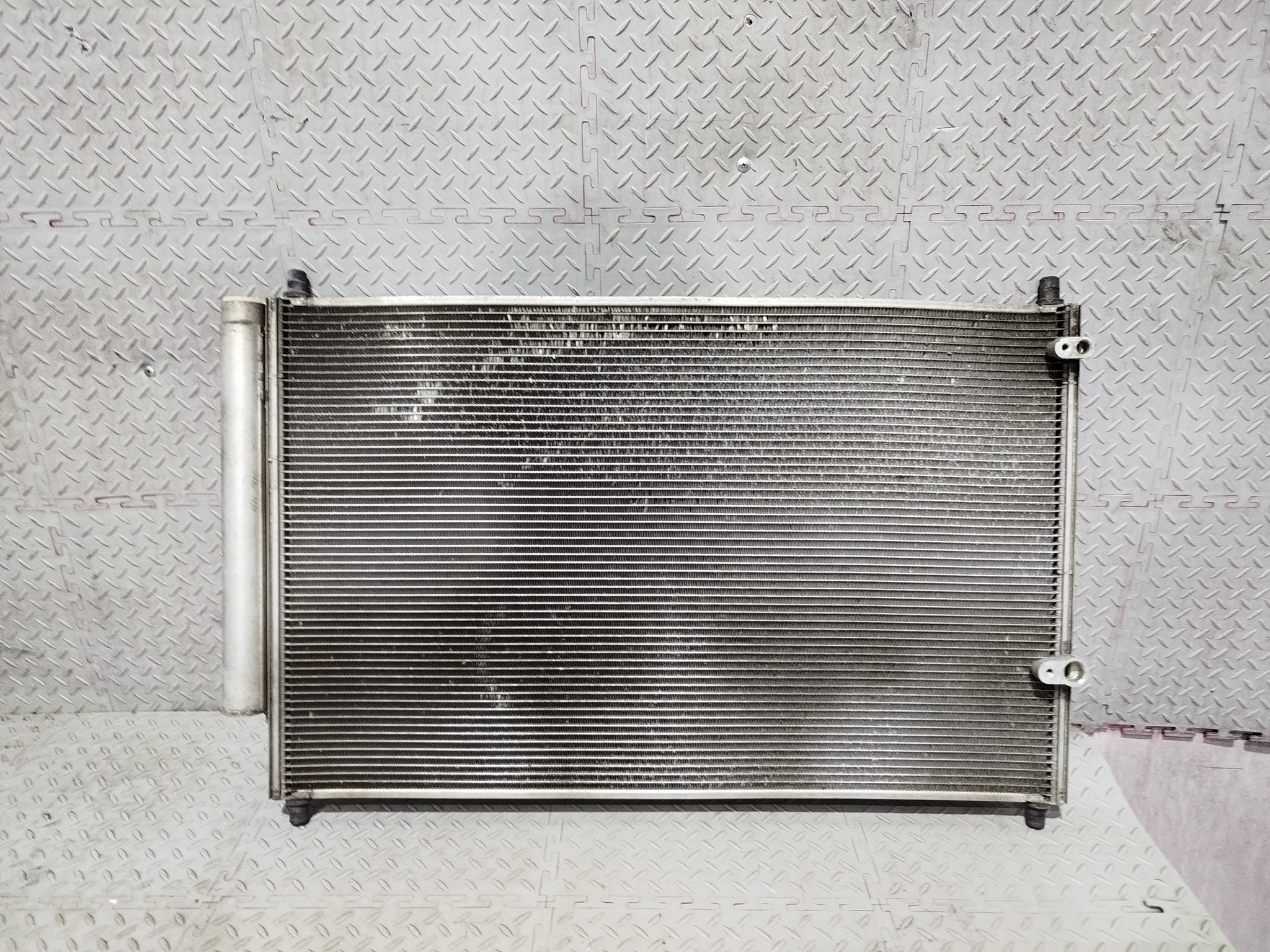 РАДИАТОР КОНДИЦИОНЕРА TOYOTA 8845012280 KB1033