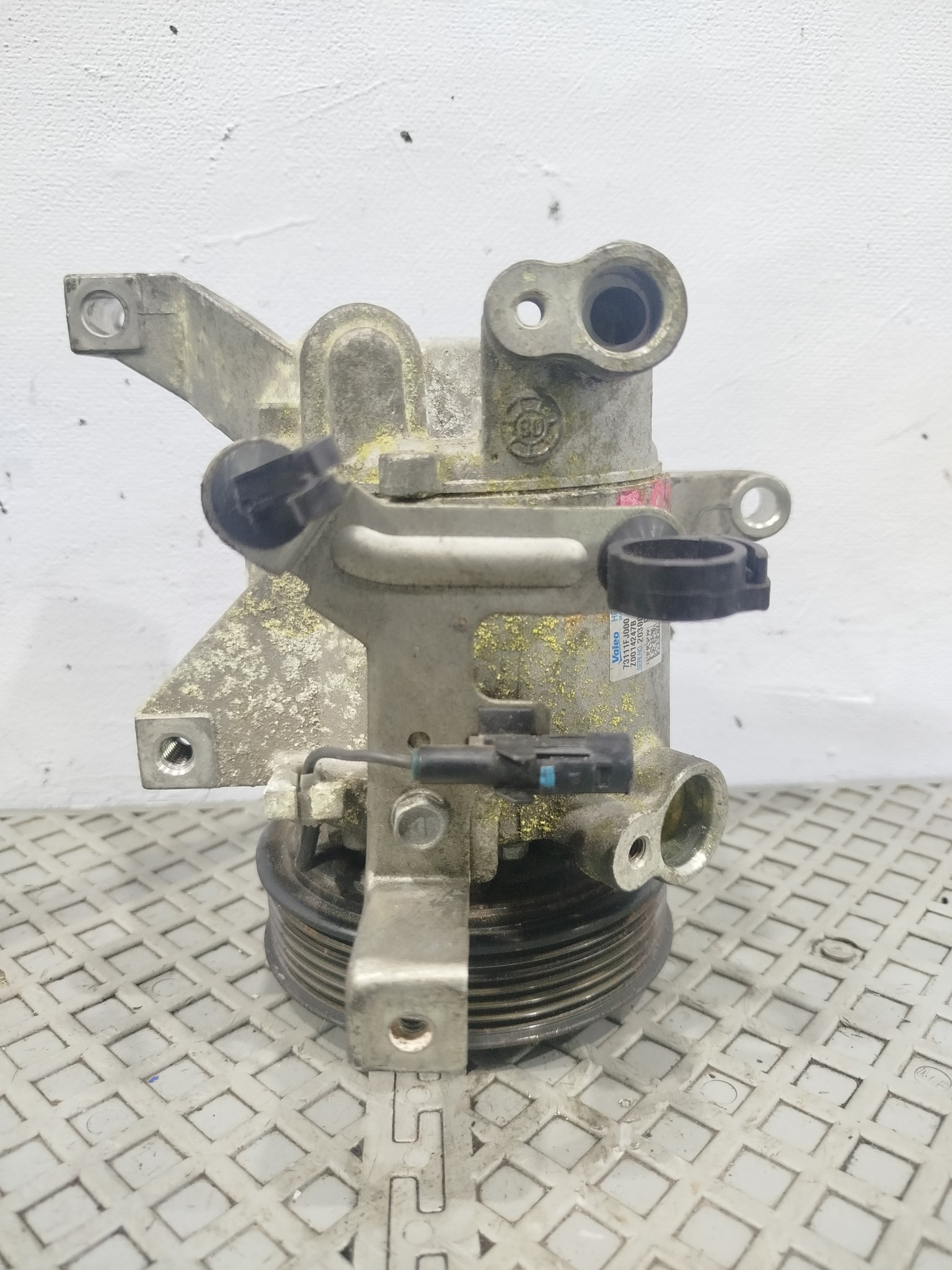 КОМПРЕССОР КОНДИЦИОНЕРА SUBARU 73111FJ000 KB1006Z