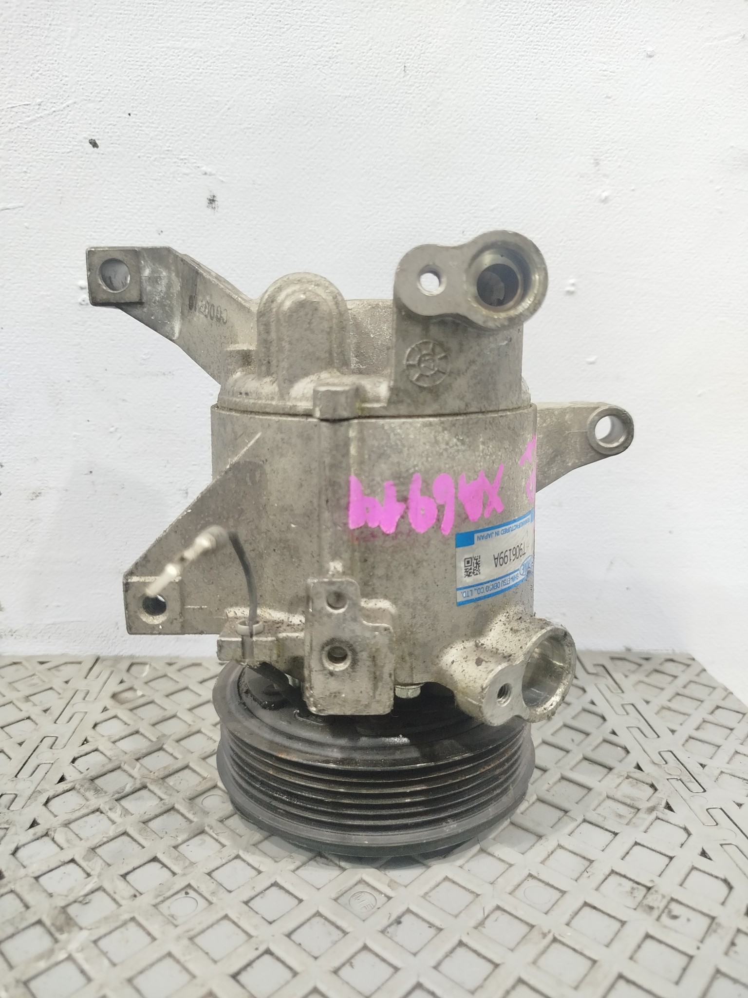 КОМПРЕССОР КОНДИЦИОНЕРА SUBARU 73111FJ000 XA6914Z
