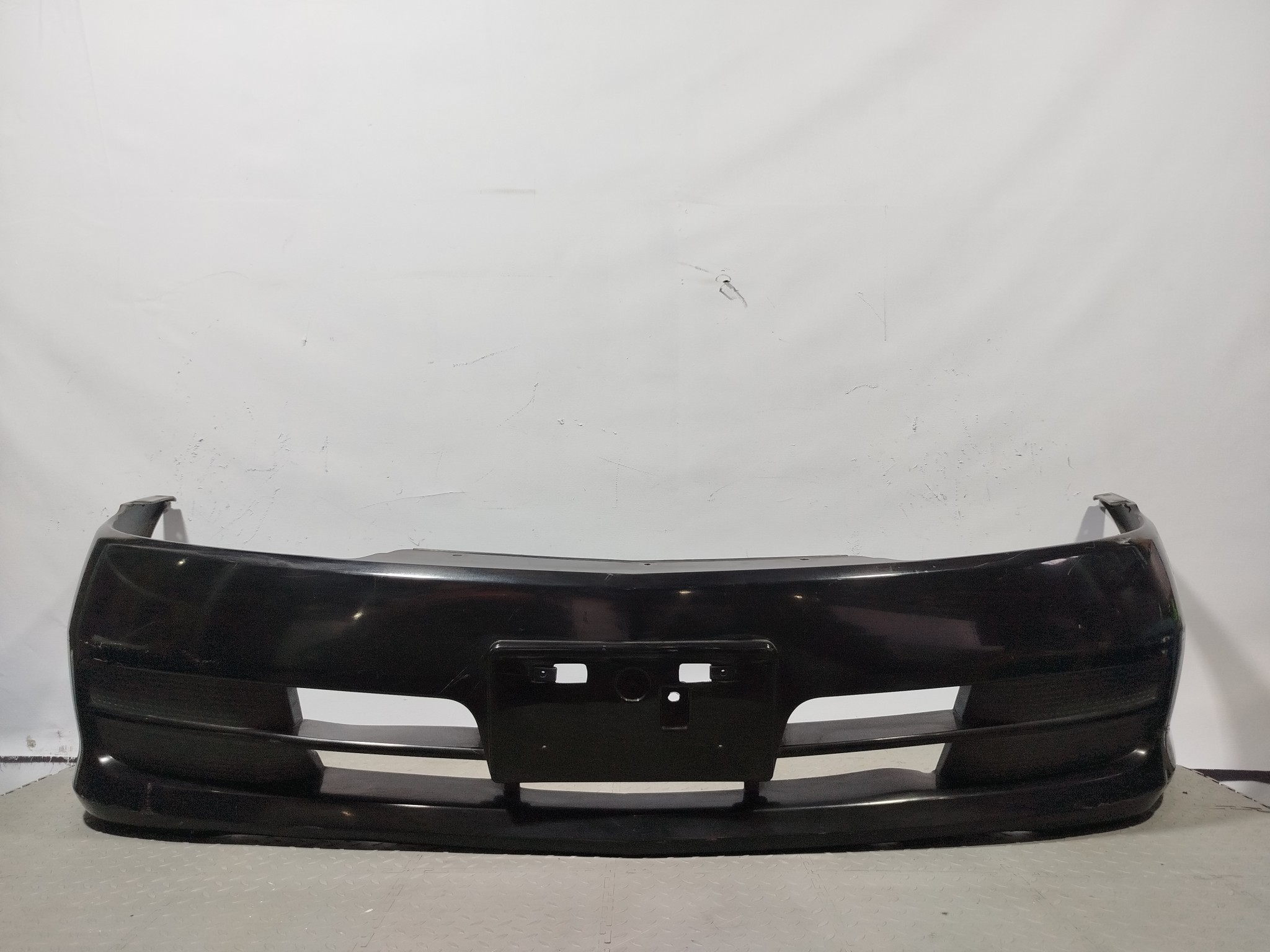БАМПЕР NISSAN LIBERTY F2022WF7MD ПЕРЕДНИЙ черный, KH3 S4339
