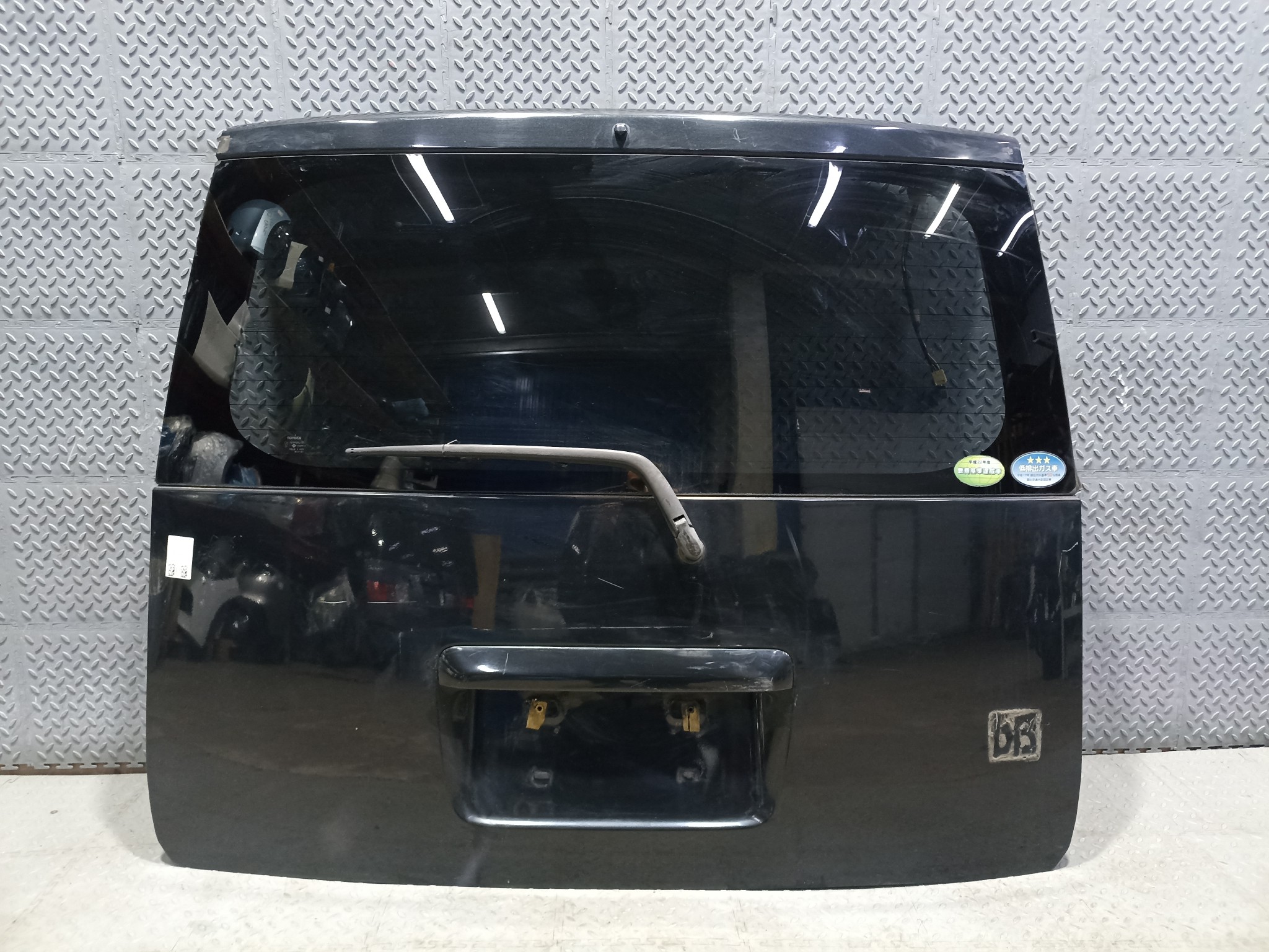 ДВЕРЬ ЗАДНЯЯ TOYOTA BB 6700552501  черный, 209 FA1071