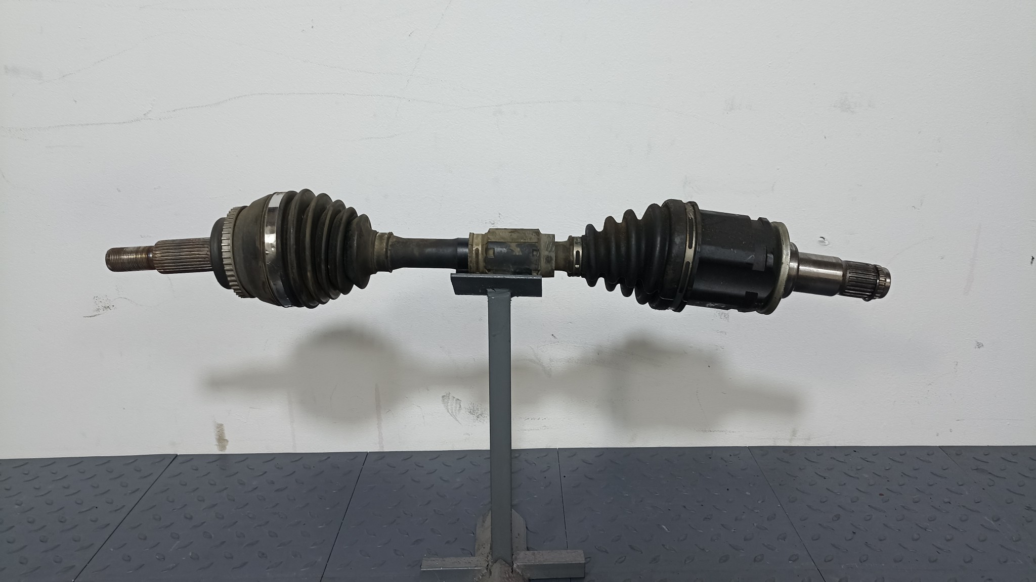 ПРИВОД TOYOTA LEXUS ПЕРЕДНИЙ ЛЕВЫЙ 4342033200  FA1198