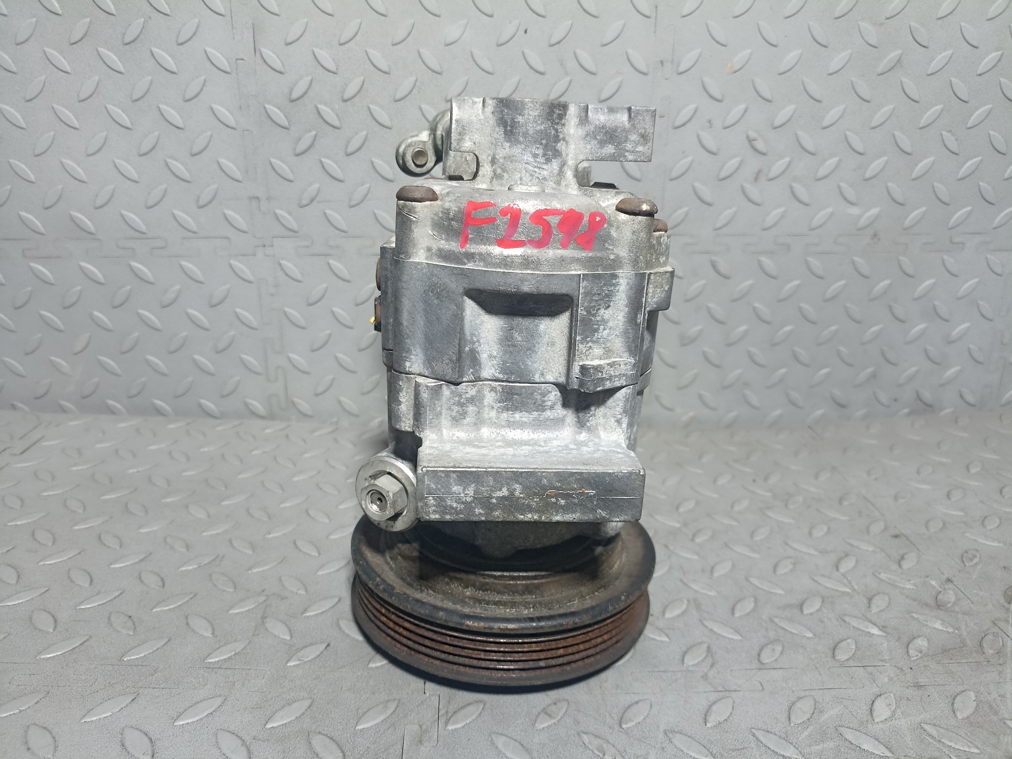 КОМПРЕССОР КОНДИЦИОНЕРА NISSAN 92600AX010 F2548Z