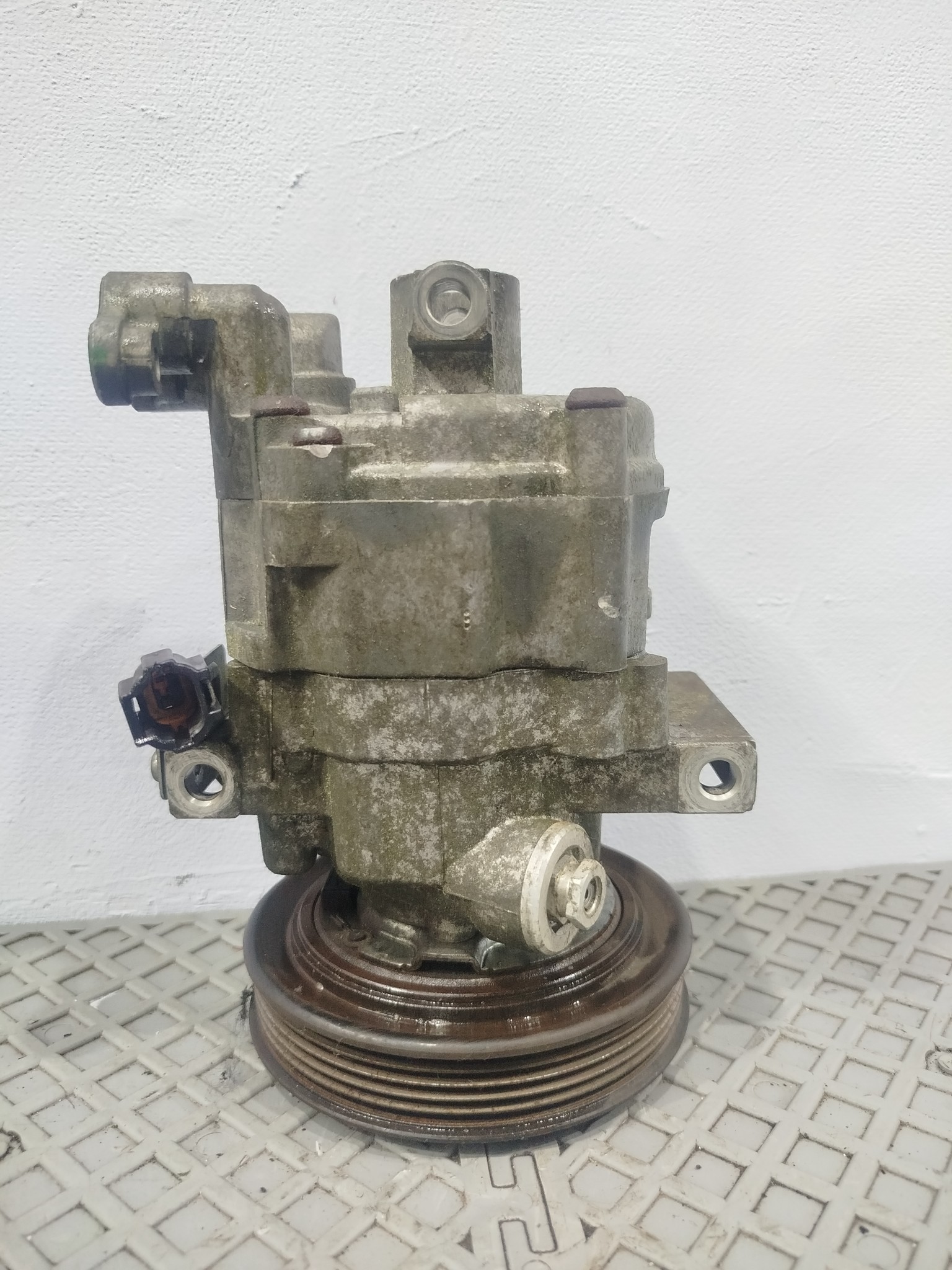 КОМПРЕССОР КОНДИЦИОНЕРА NISSAN 92600AX010 QA4652Z