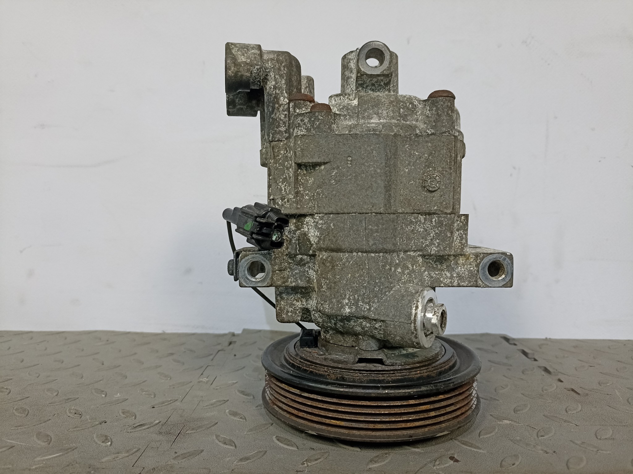 КОМПРЕССОР КОНДИЦИОНЕРА NISSAN 92600AX010 D4036