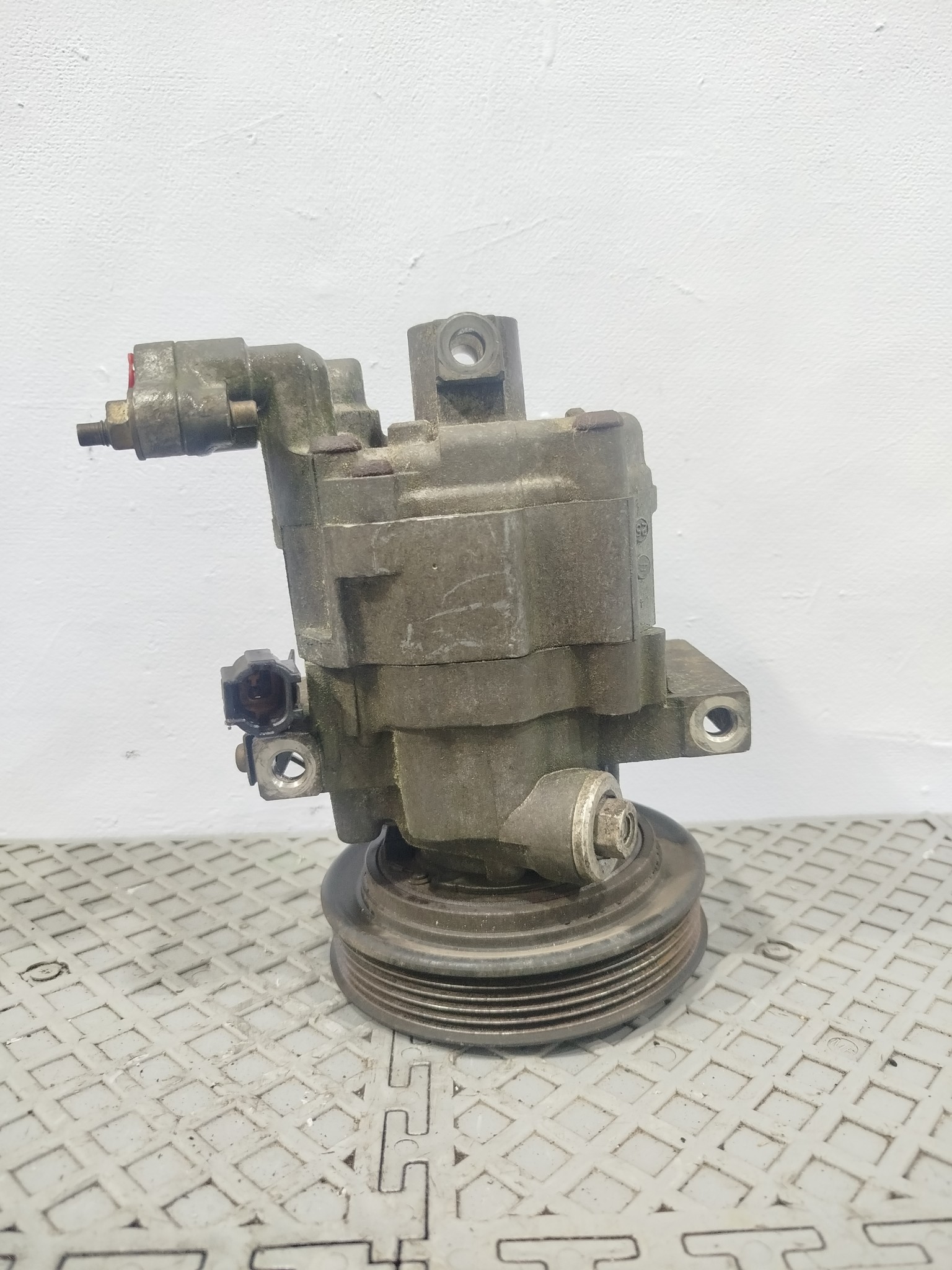 КОМПРЕССОР КОНДИЦИОНЕРА NISSAN 92600AX010 NA5721Z