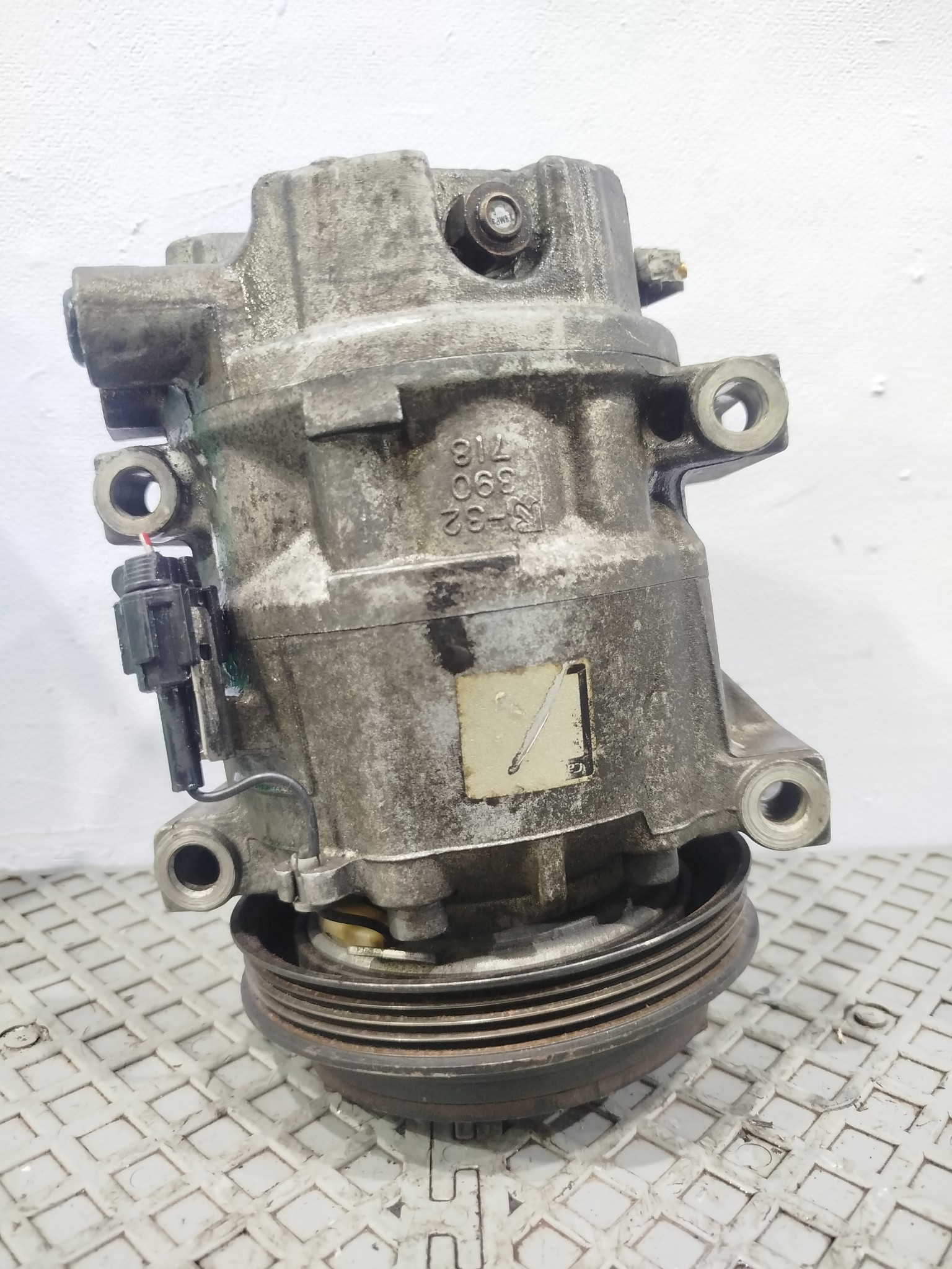КОМПРЕССОР КОНДИЦИОНЕРА NISSAN 92600WL000 D142