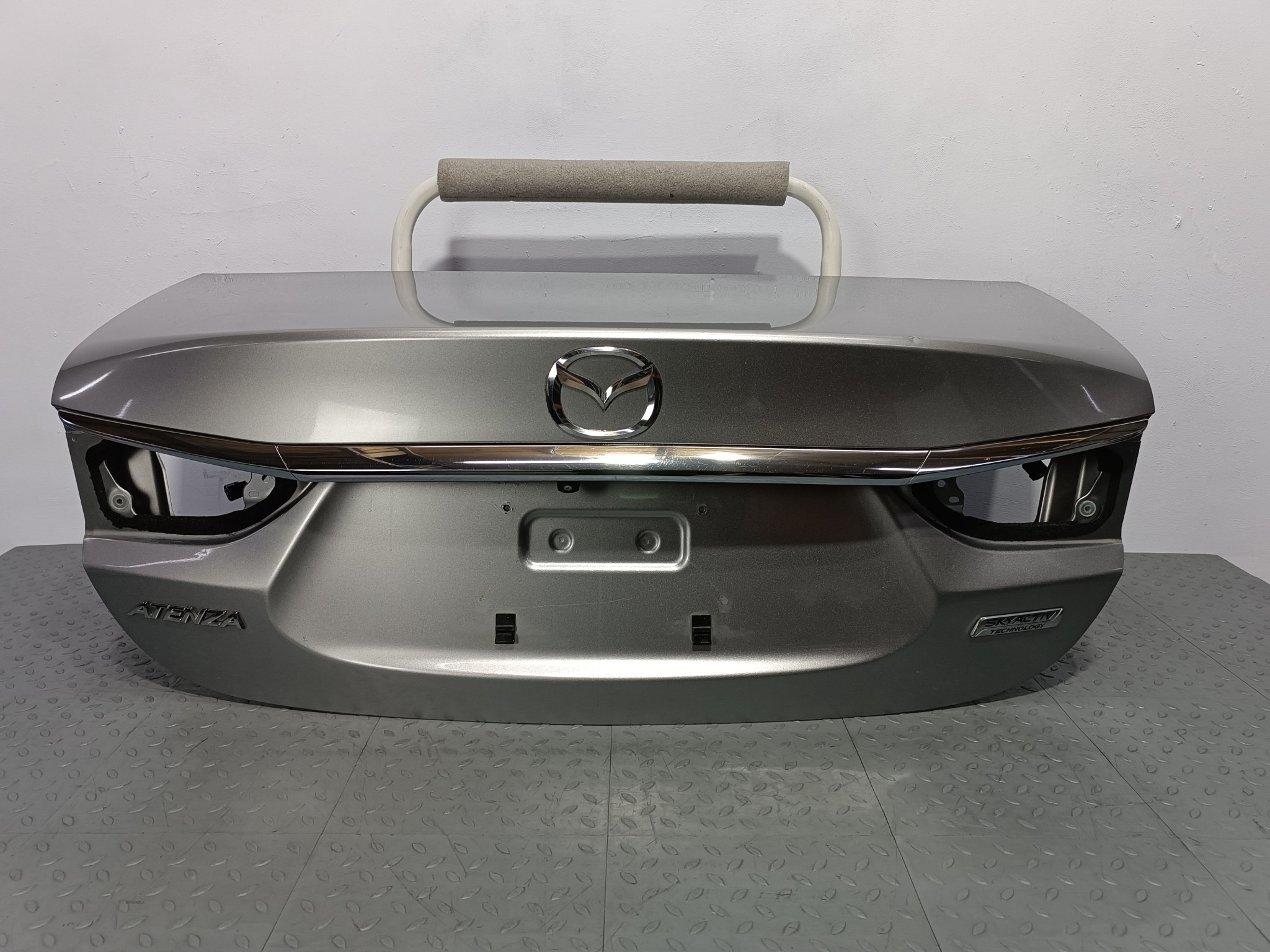 КРЫШКА БАГАЖНИКА MAZDA ATENZA MAZDA6 GLY05261X серый, 38P TA1998