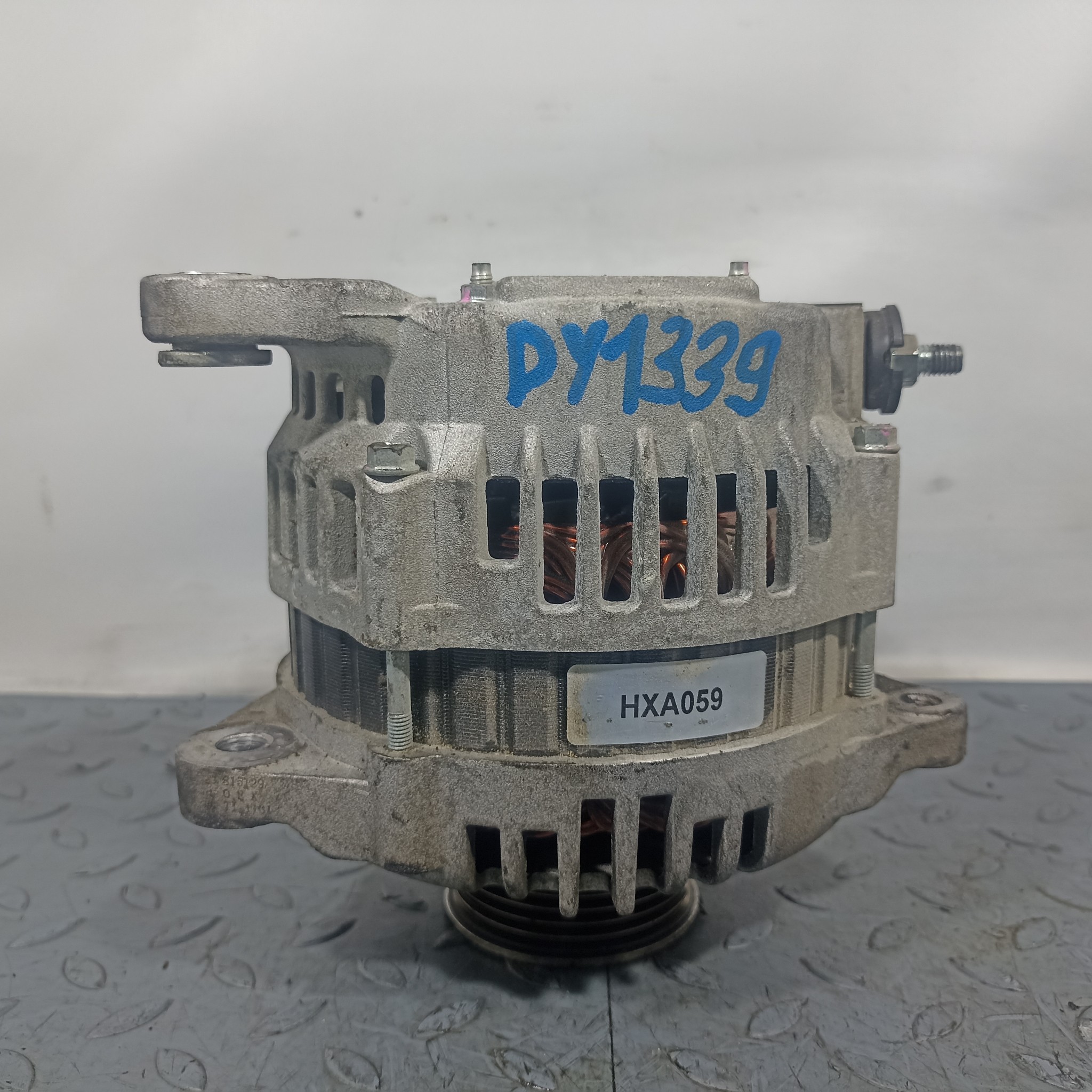 ГЕНЕРАТОР NISSAN 231005Y700  DY1339Z