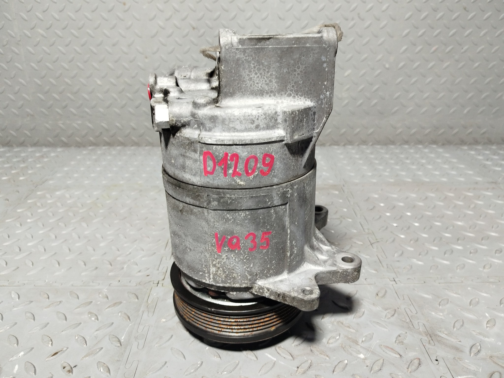 КОМПРЕССОР КОНДИЦИОНЕРА NISSAN 926009Y400 D1208