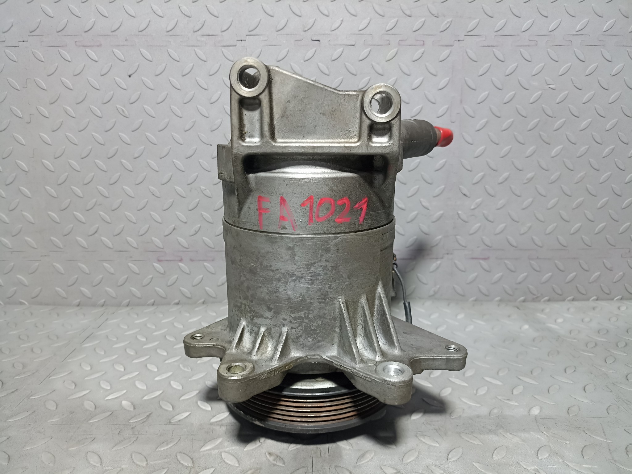 КОМПРЕССОР КОНДИЦИОНЕРА NISSAN 926009Y400 FA1021Z