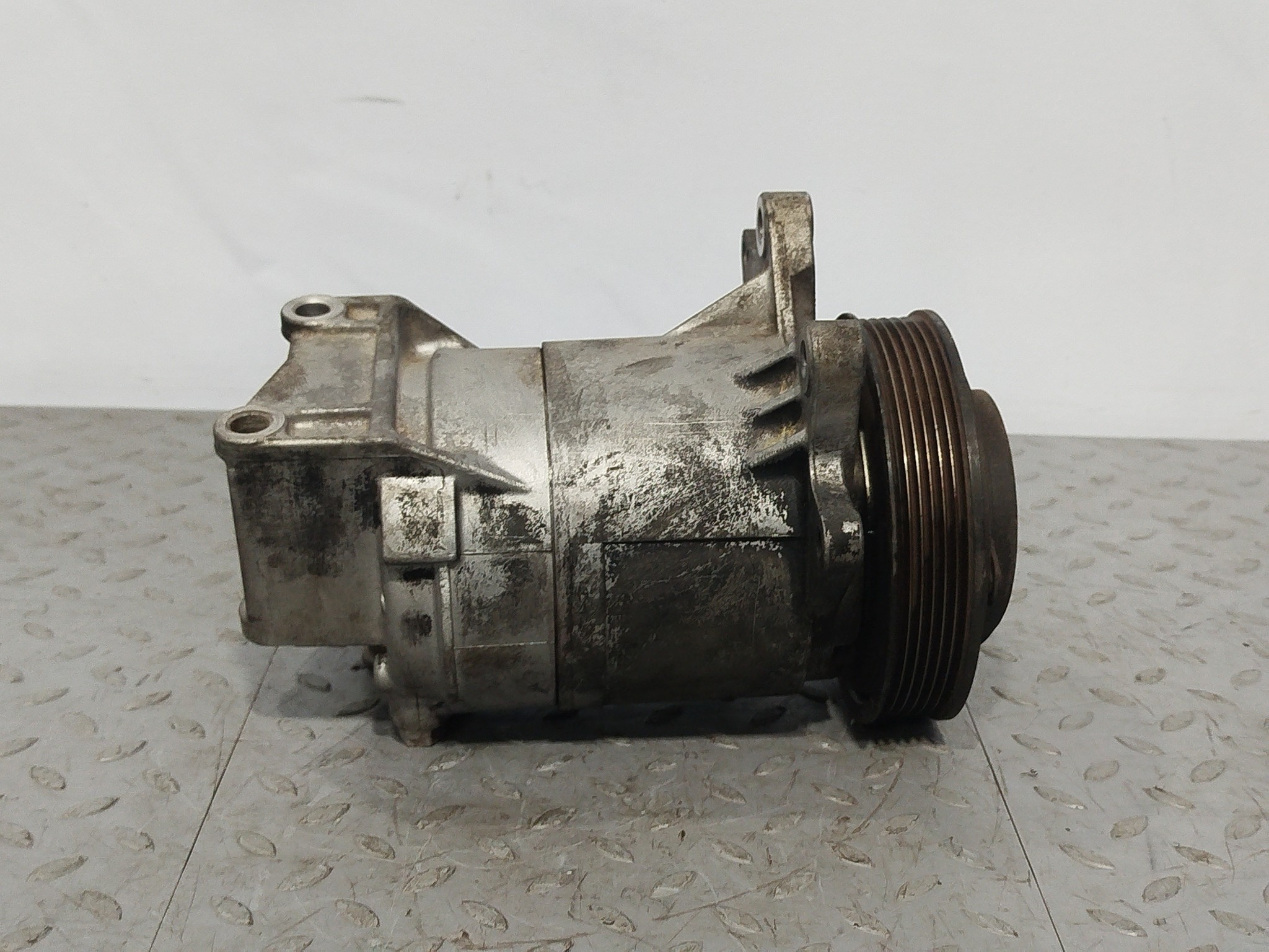 КОМПРЕССОР КОНДИЦИОНЕРА NISSAN 926009Y400 D2207