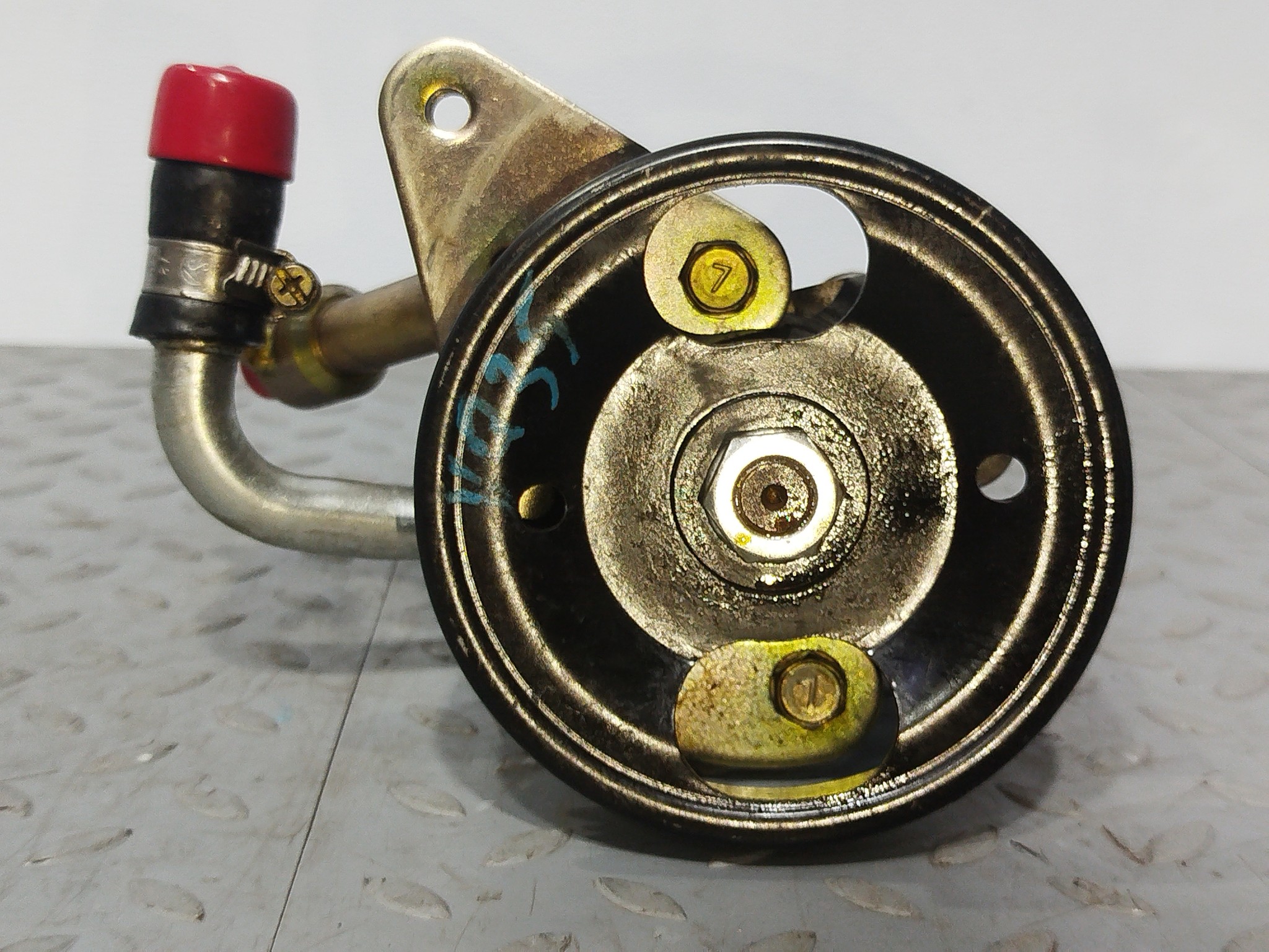 ГУР NISSAN 491109Y000 D2140