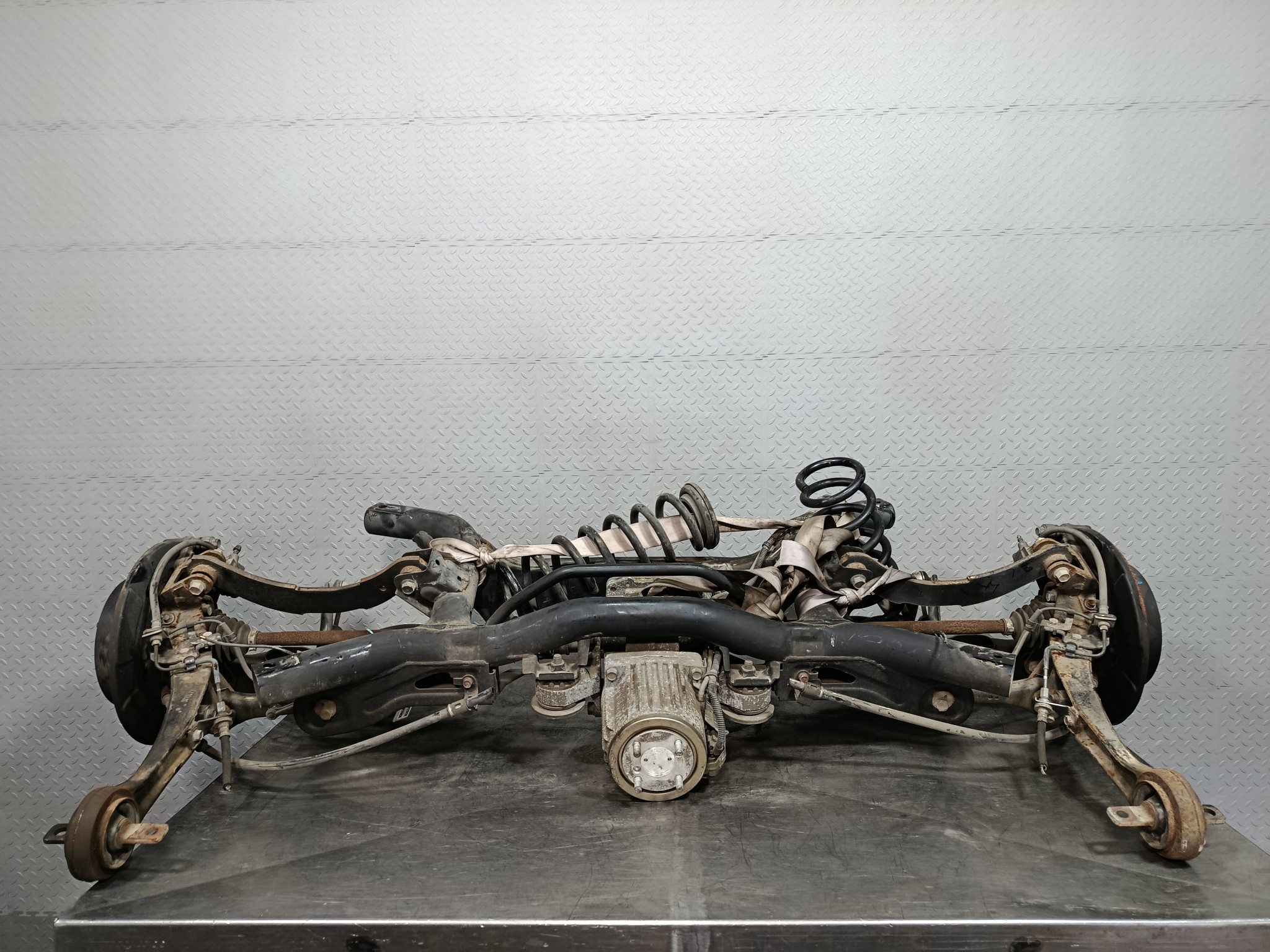 БАЛКА ПОДВЕСКИ ЗАДНЯЯ MITSUBISHI ЗАДНЯЯ 4100A036 FA1260
