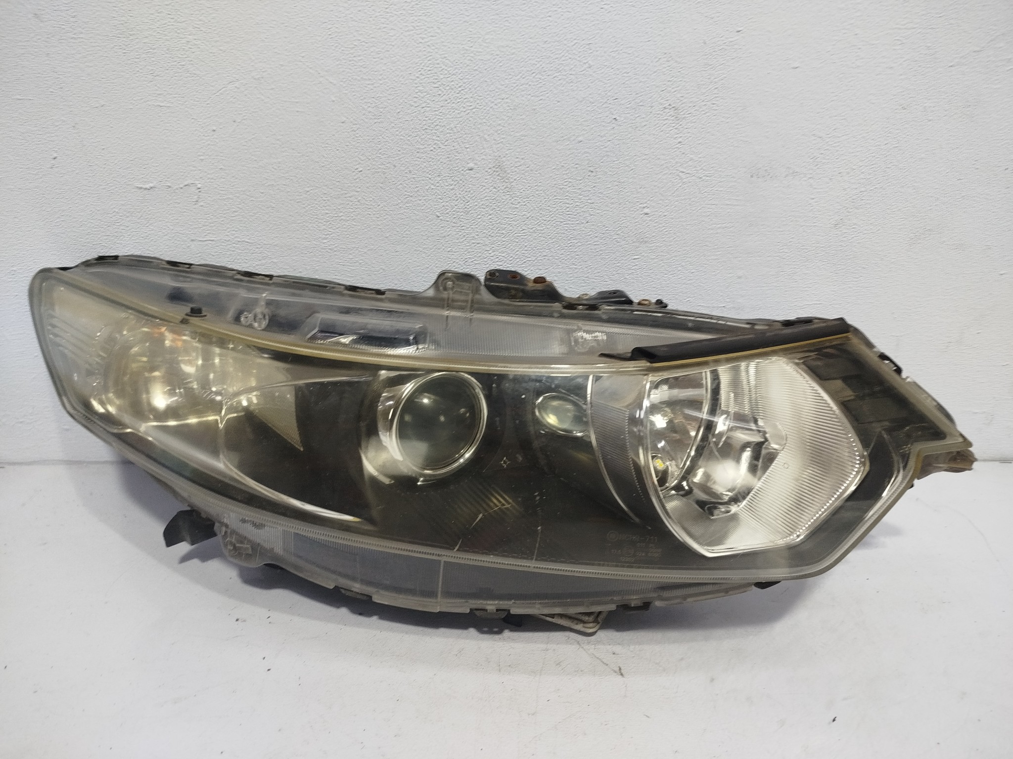 ФАРА HONDA ПРАВАЯ 33101TL0J11  FA1162