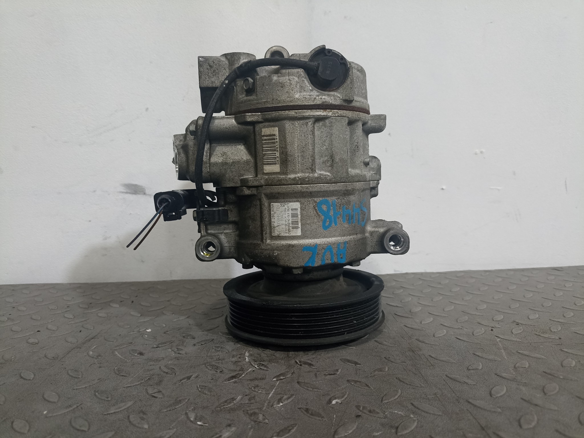 КОМПРЕССОР КОНДИЦИОНЕРА AUDI 4F0260805AF S4418Z