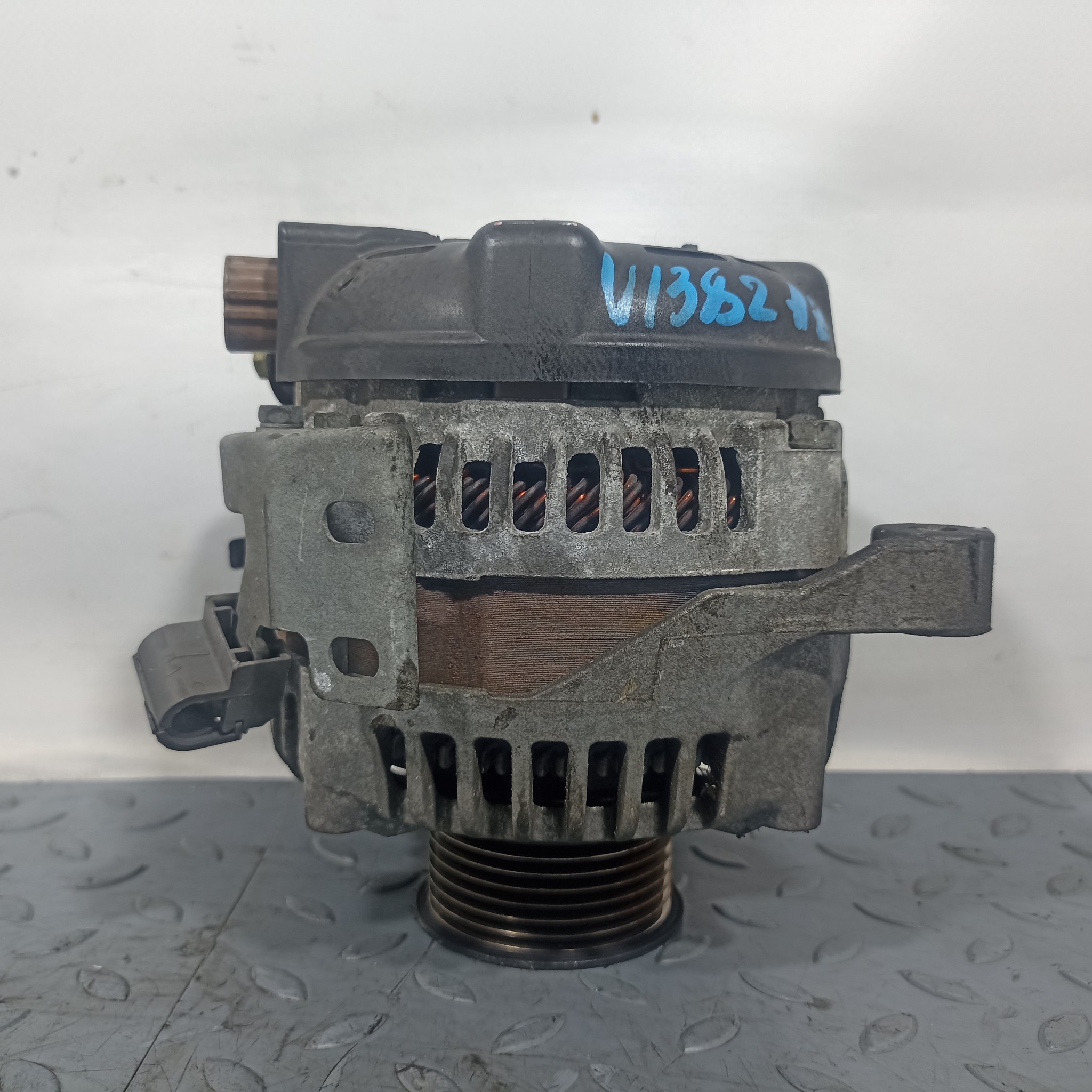 ГЕНЕРАТОР TOYOTA 2706028230  U1382Z