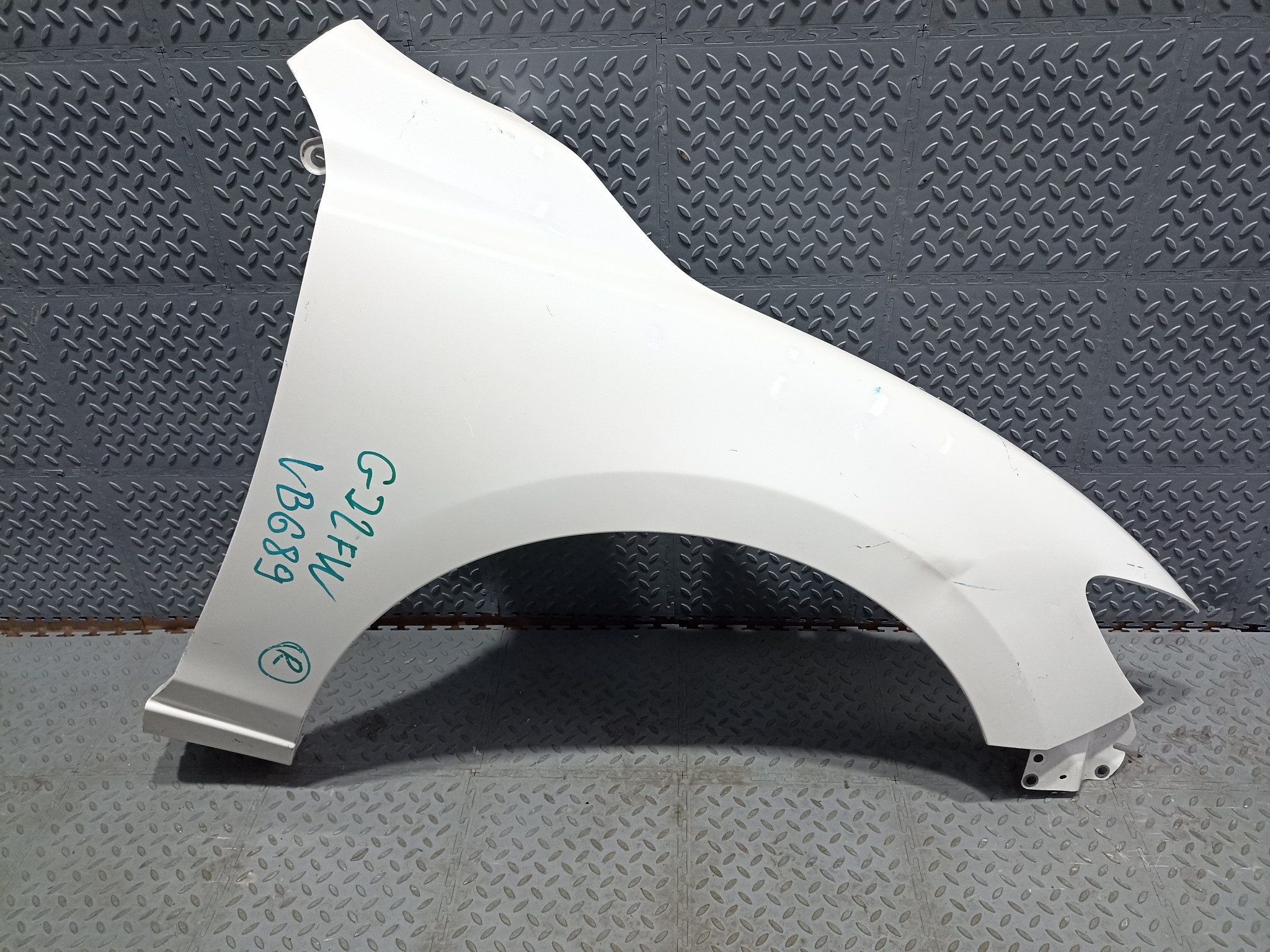 КРЫЛО MAZDA ATENZA MAZDA6 GHP952111A ПЕРЕДНЕЕ ПРАВОЕ белый, 25D VB686