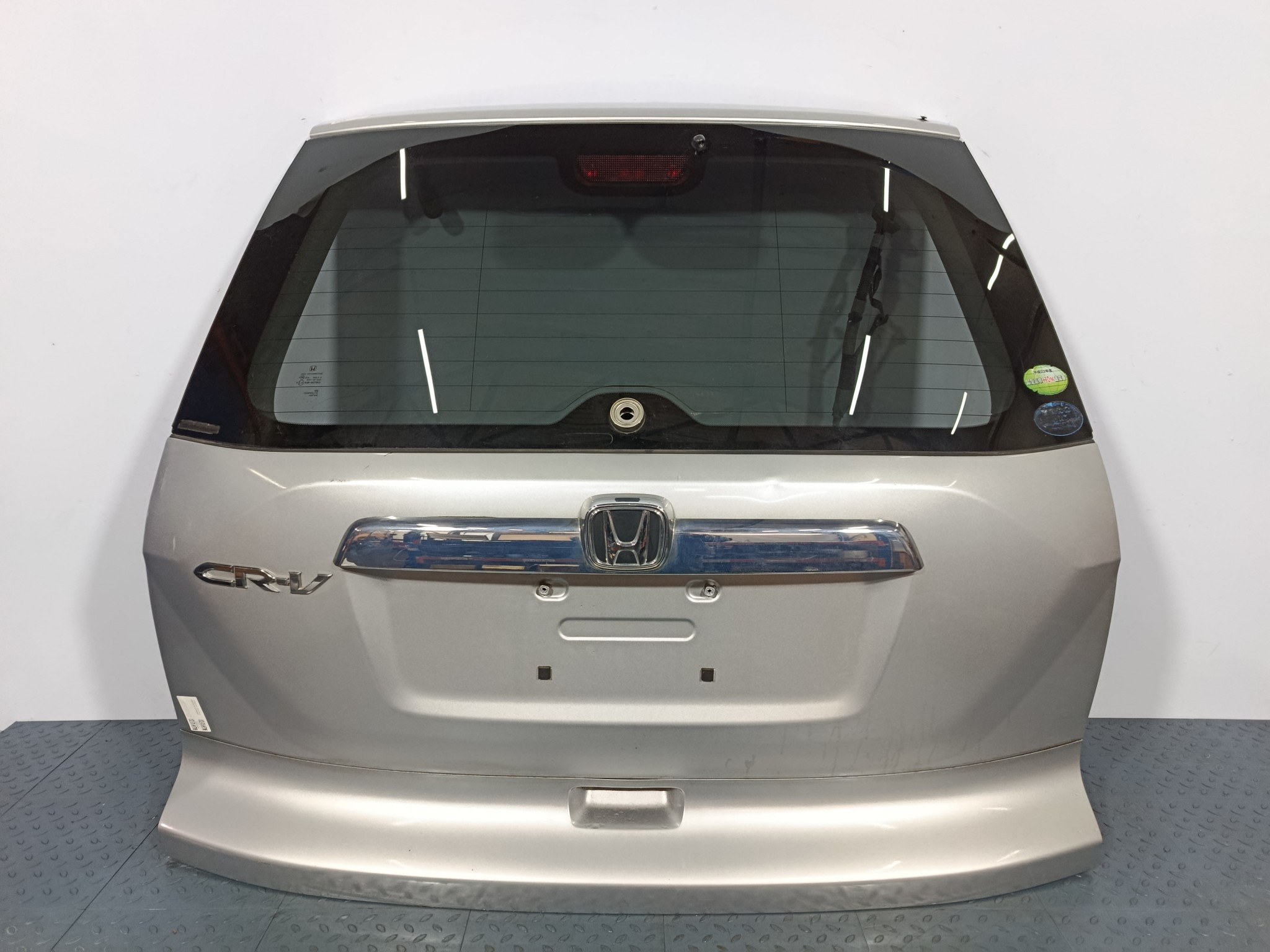 ДВЕРЬ ЗАДНЯЯ HONDA CR-V 68100SWAJ00ZZ серебро, NH700M FA1152