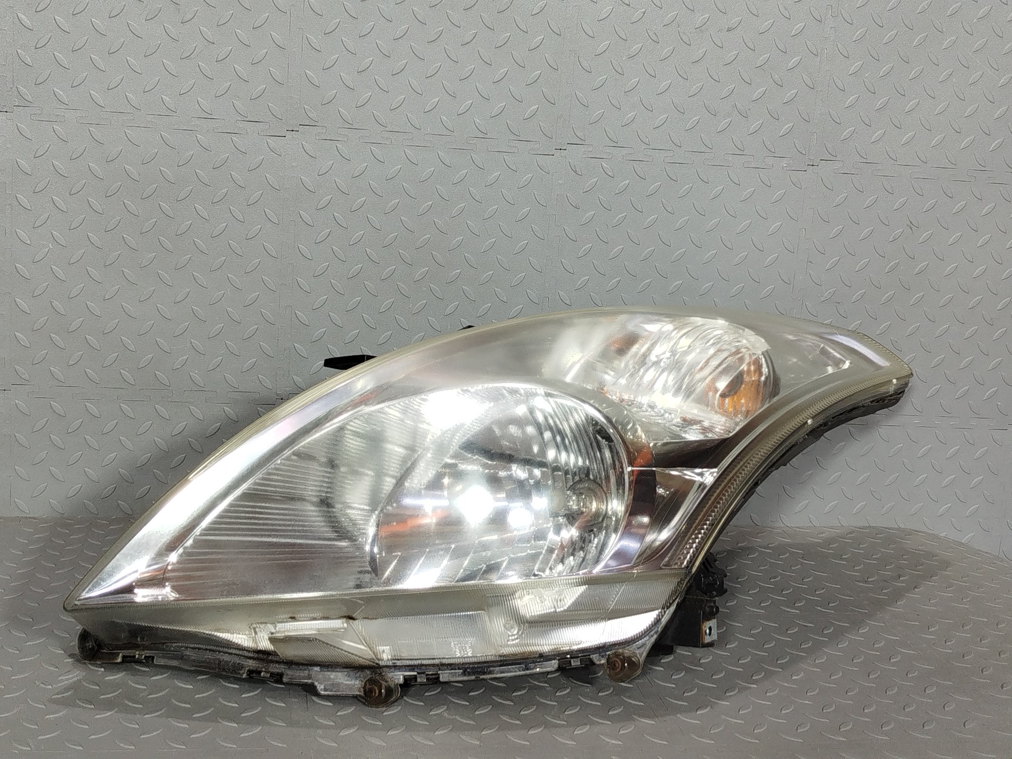 ФАРА SUZUKI ЛЕВАЯ 3532071L10  GA847