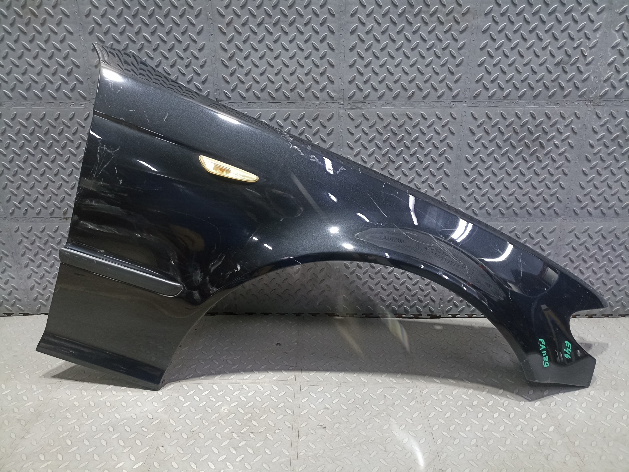 КРЫЛО BMW 3-SERIES 41357042324 ПЕРЕДНЕЕ ПРАВОЕ черный FA1189
