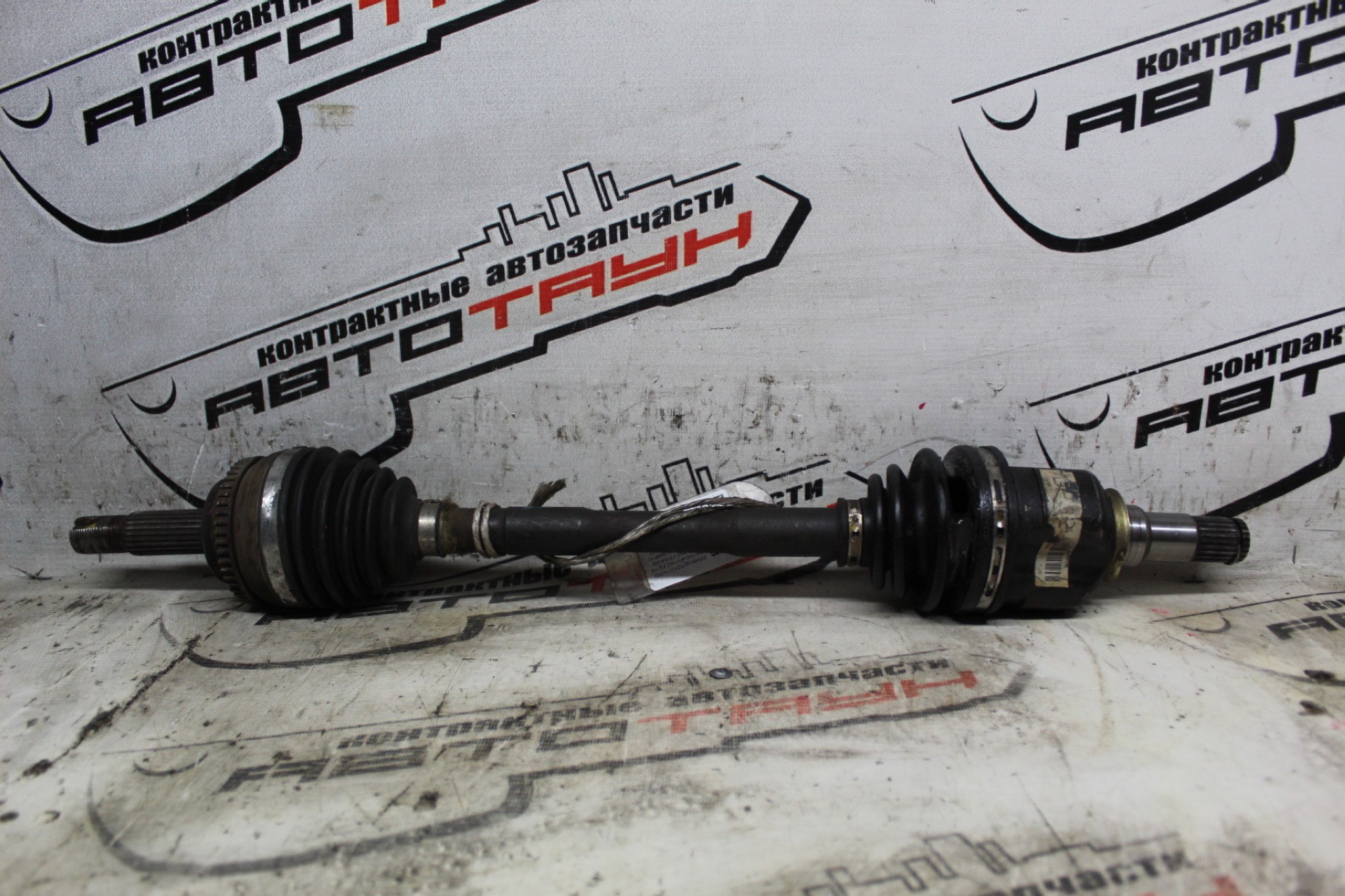 ПРИВОД TOYOTA SCION ПЕРЕДНИЙ ЛЕВЫЙ 4342052060  D1373
