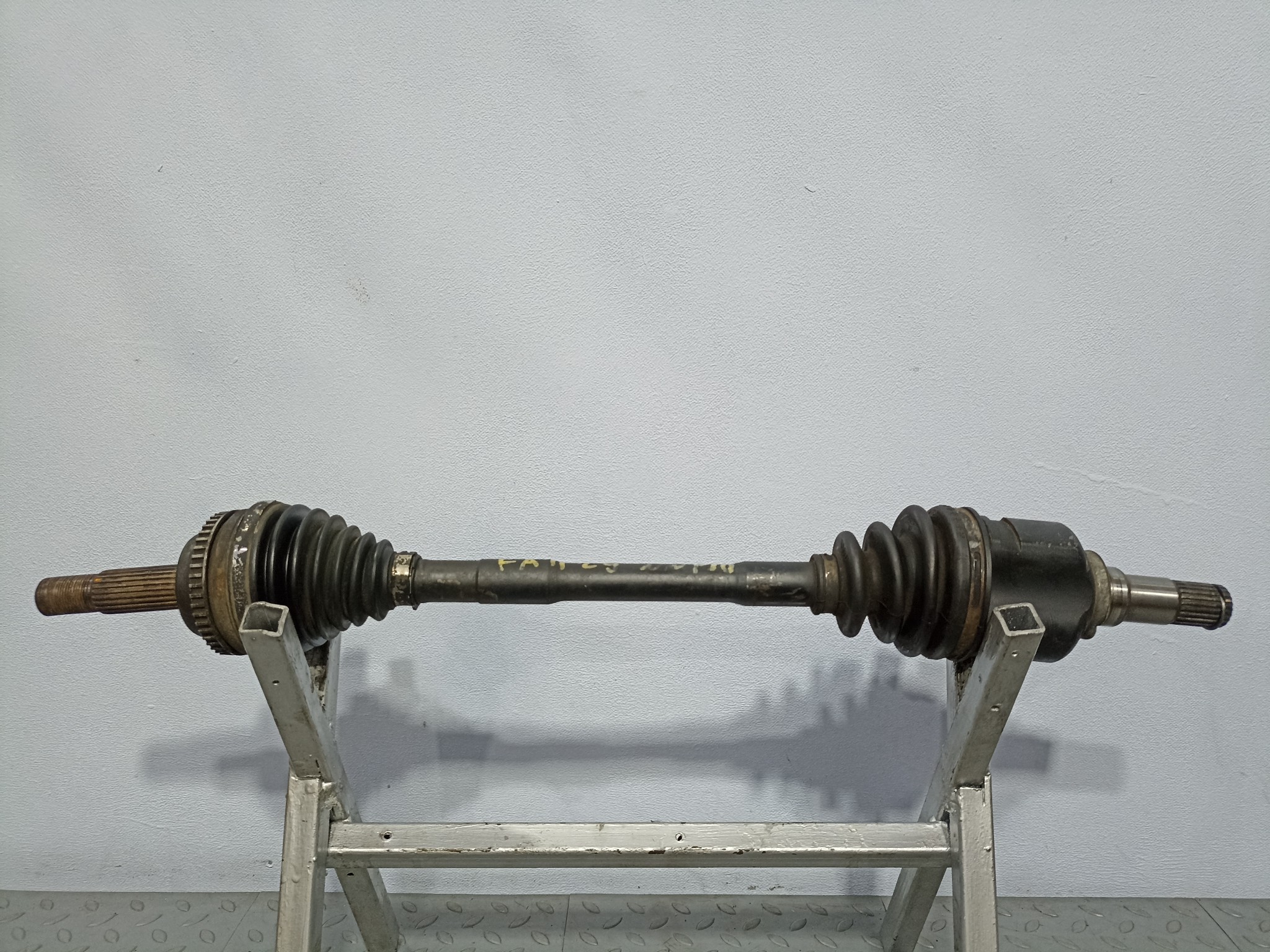 ПРИВОД TOYOTA SCION ПЕРЕДНИЙ ЛЕВЫЙ 4342052060  FA1129