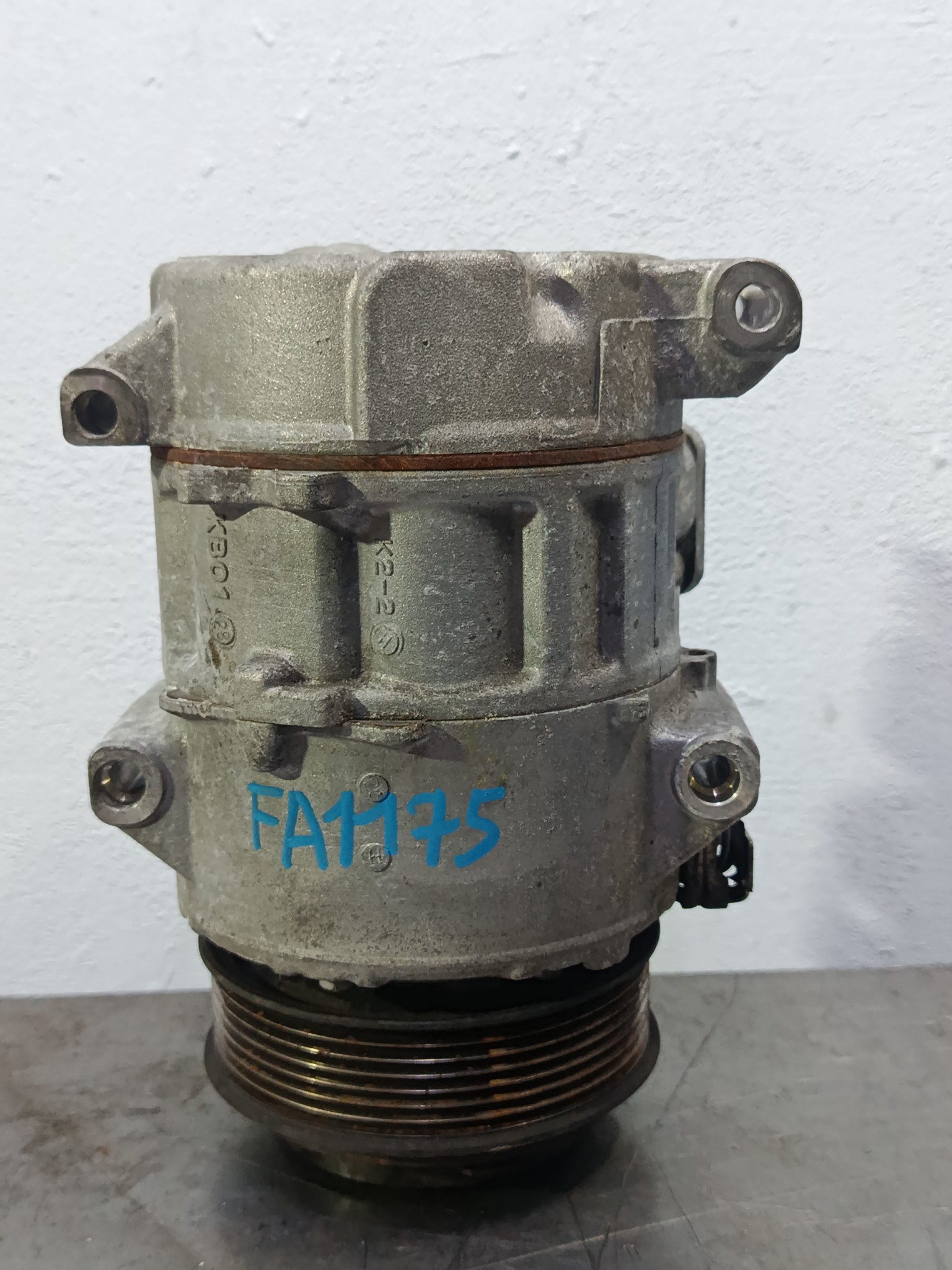 КОМПРЕССОР КОНДИЦИОНЕРА TOYOTA LEXUS 8832028420 FA1175Z
