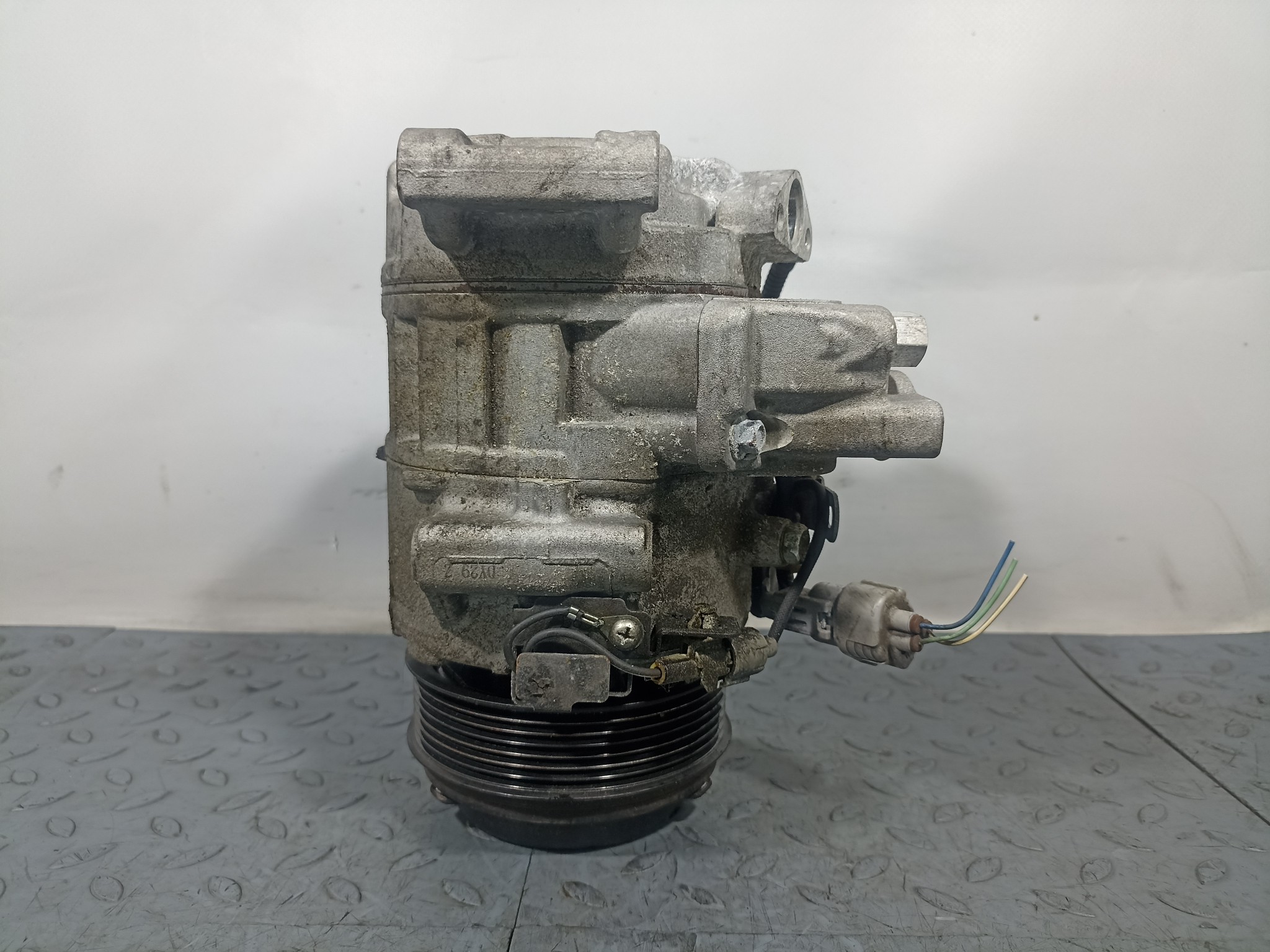 КОМПРЕССОР КОНДИЦИОНЕРА TOYOTA LEXUS 8832028420 YA018Z