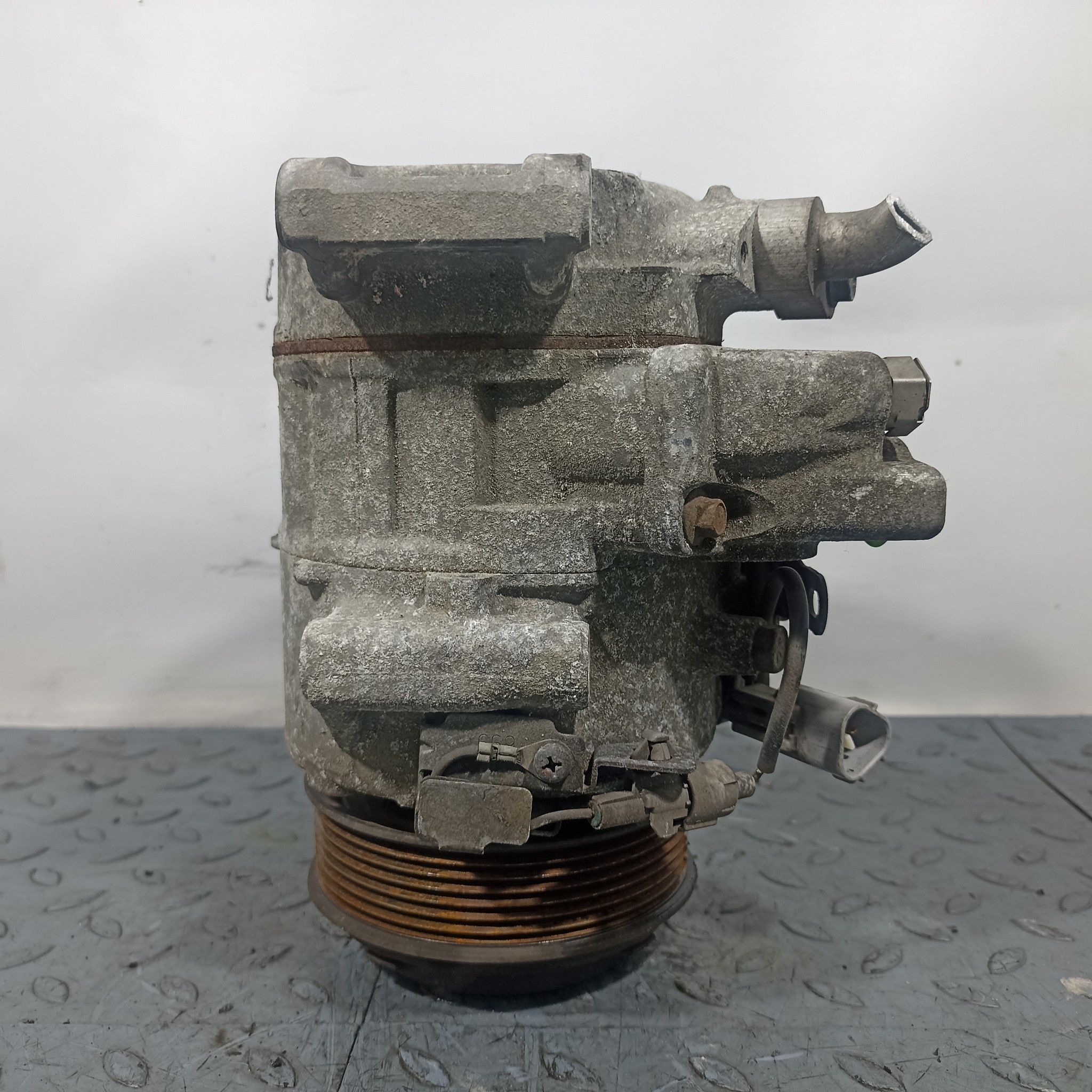 КОМПРЕССОР КОНДИЦИОНЕРА TOYOTA LEXUS 8832028420 FA1215Z