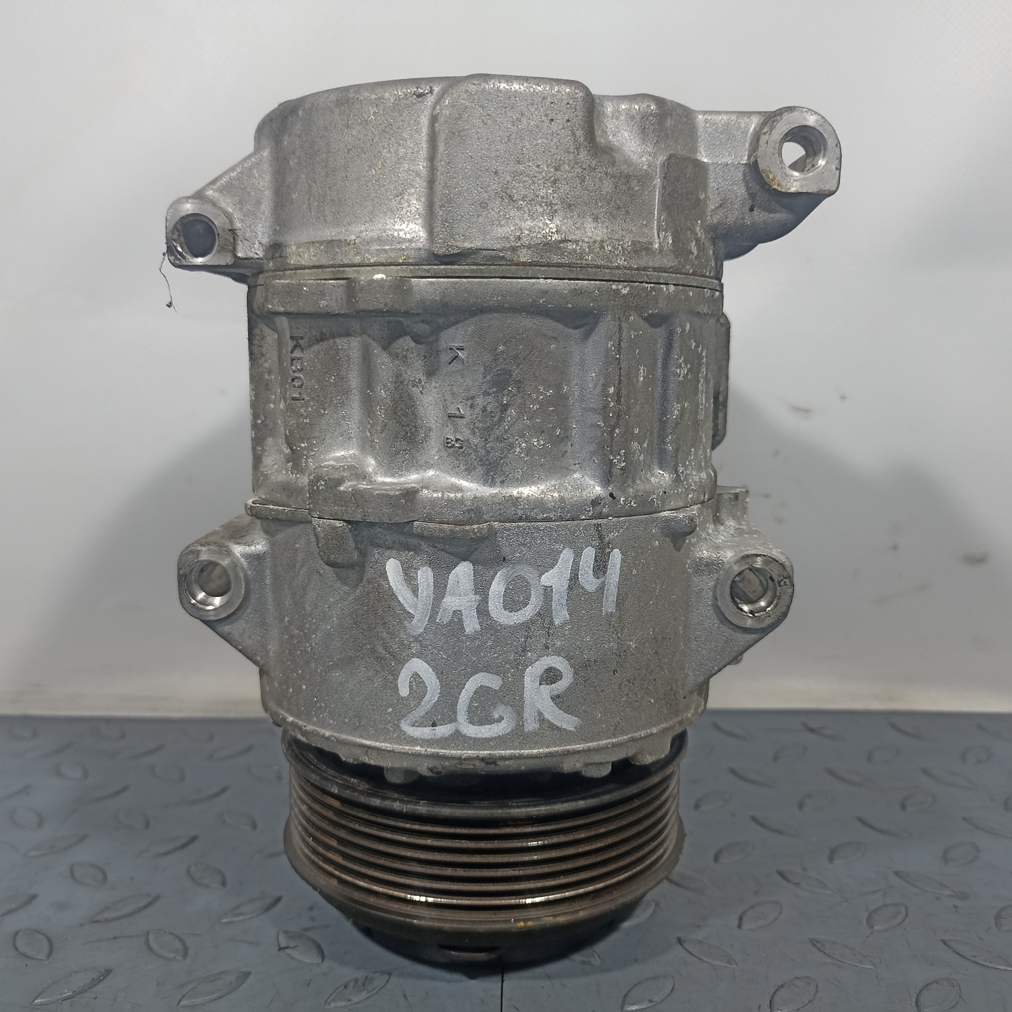 КОМПРЕССОР КОНДИЦИОНЕРА TOYOTA LEXUS 8832028420 YA014