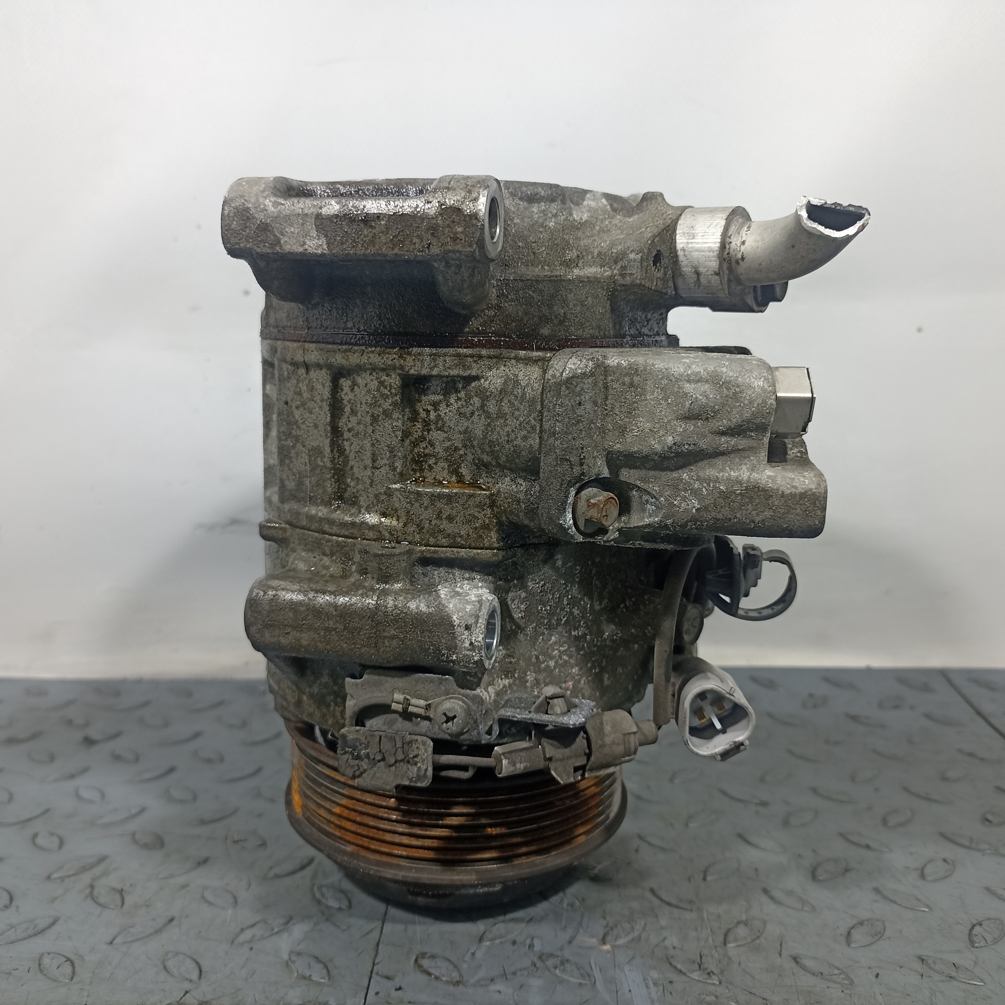КОМПРЕССОР КОНДИЦИОНЕРА TOYOTA LEXUS 8832028420 FA1229Z