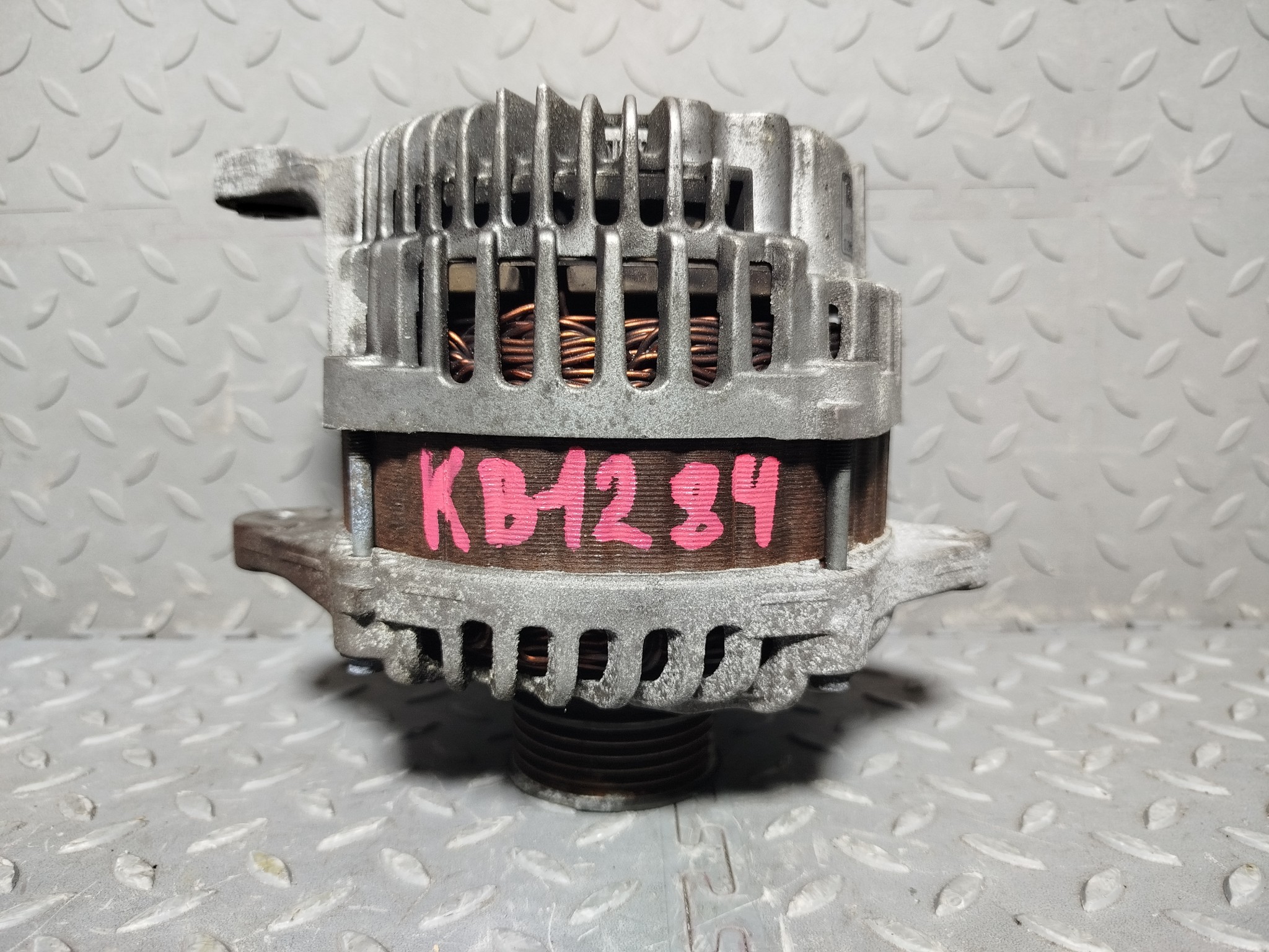 ГЕНЕРАТОР SUBARU 23700AA610  KB1284Z
