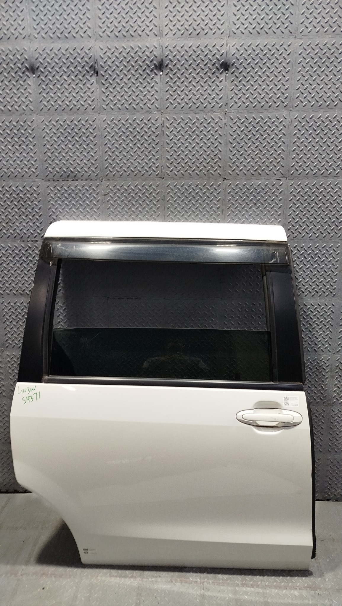 ДВЕРЬ MAZDA MPV LC6272031E ЗАДНЯЯ ПРАВАЯ  белый, 25D S4371