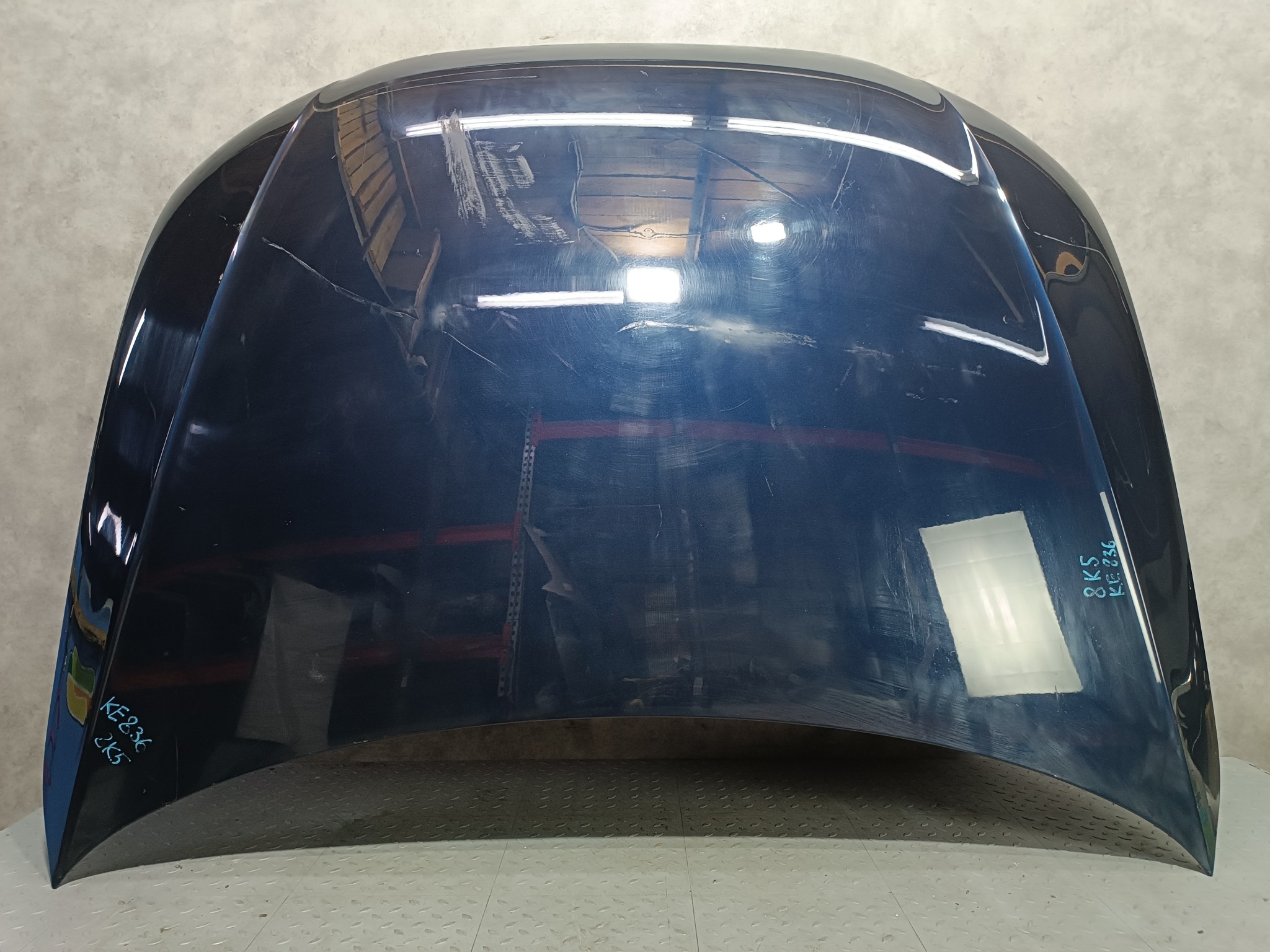КАПОТ AUDI A4 8K0823029D темно-синий, LZ5A KE836