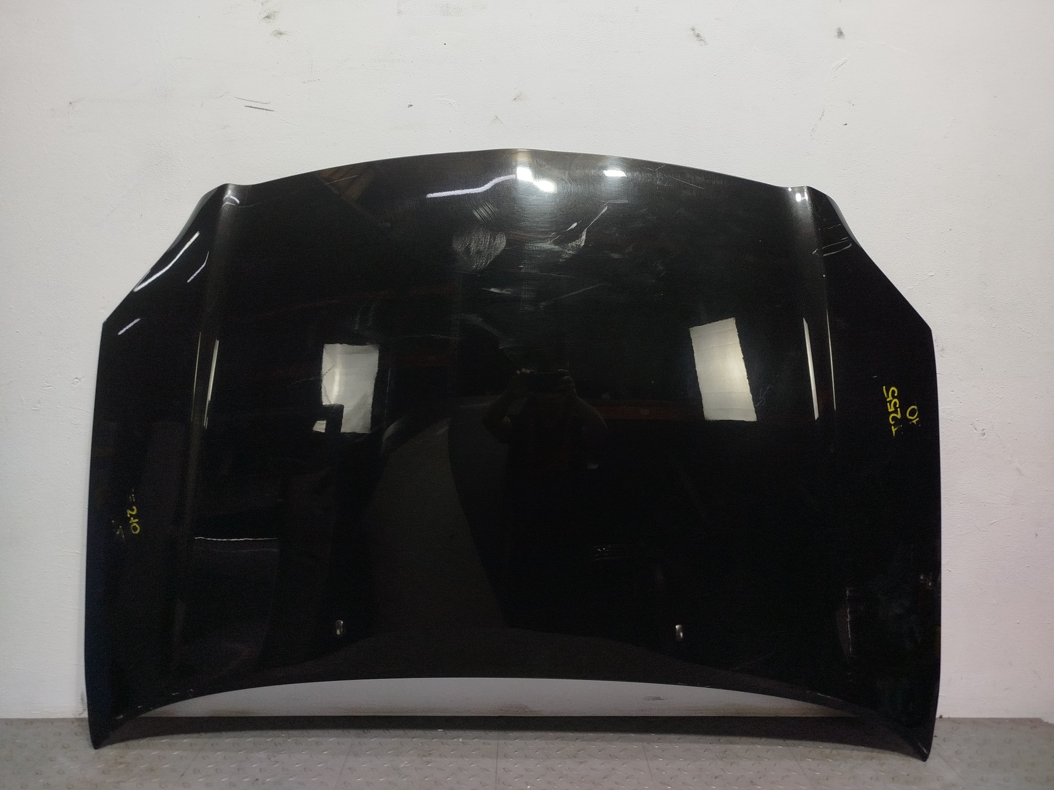 КАПОТ TOYOTA AVENSIS 5330105030 черный, 209 TE210