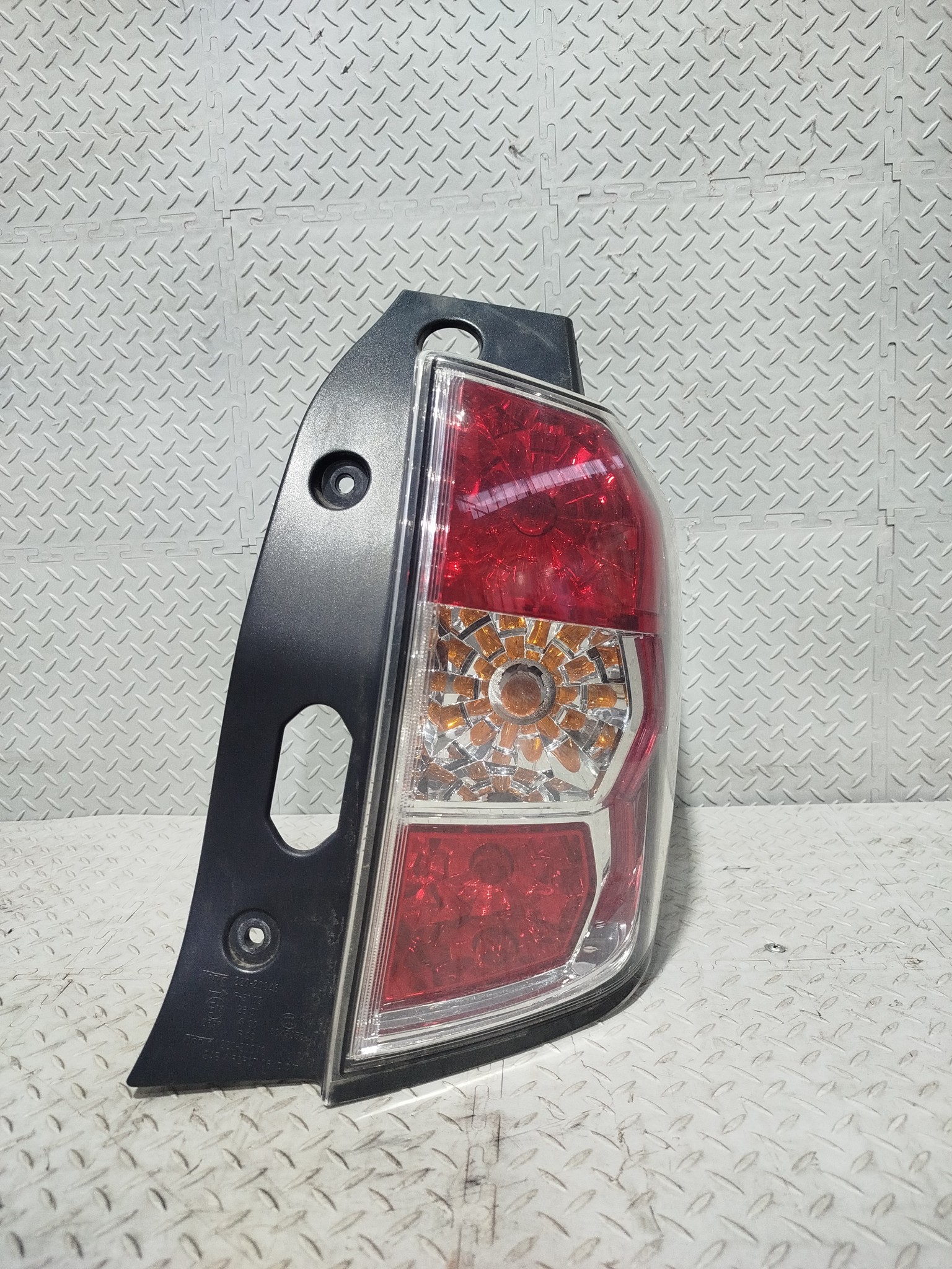 ФОНАРЬ SUBARU ПРАВЫЙ 84912SC140  XA6789