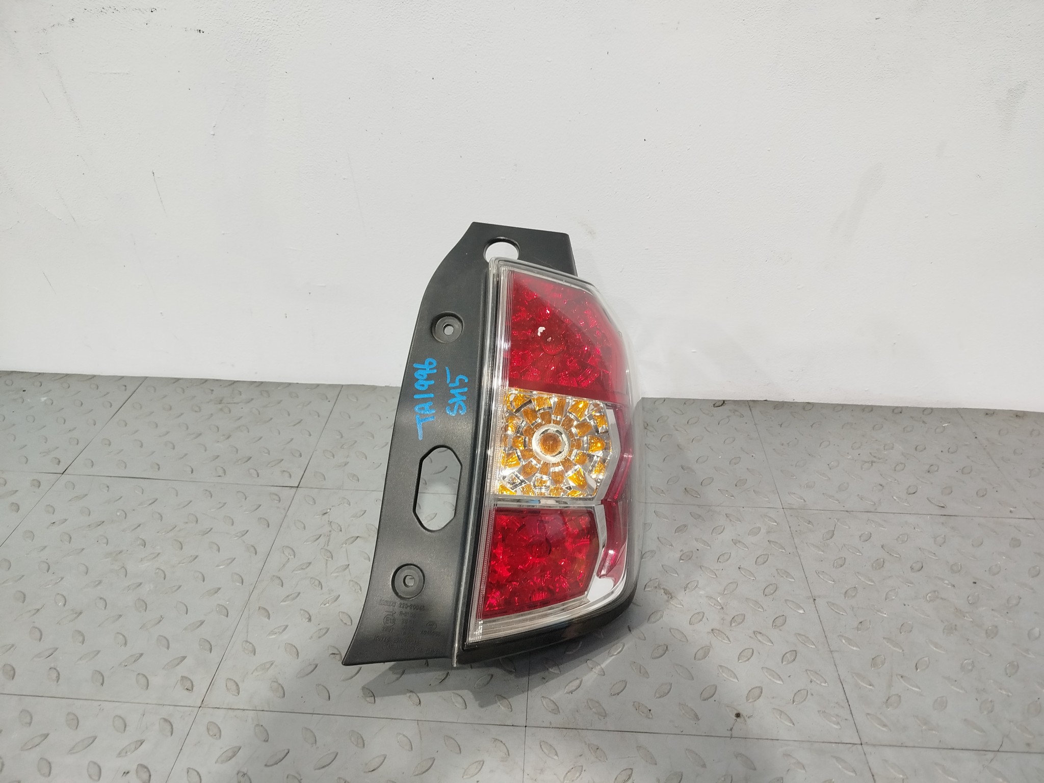 ФОНАРЬ SUBARU ПРАВЫЙ 84912SC140  TA1996