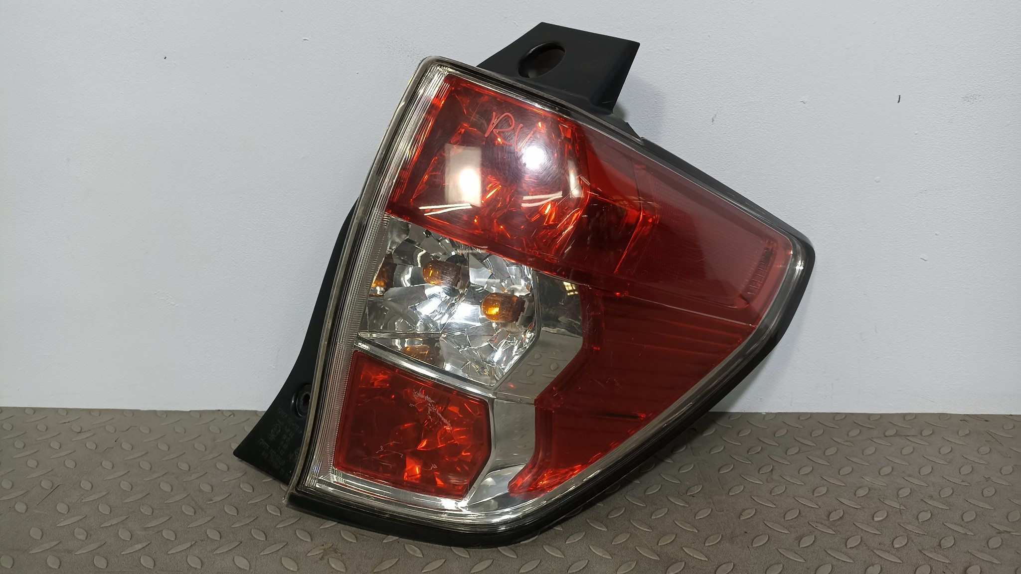 ФОНАРЬ SUBARU ПРАВЫЙ 84912SC140  FA993