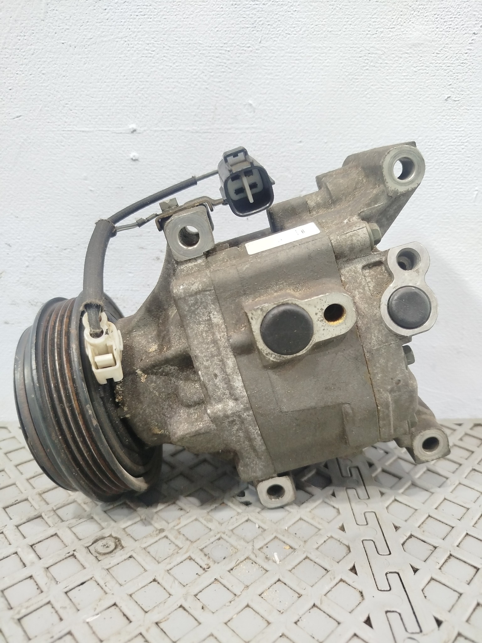 КОМПРЕССОР КОНДИЦИОНЕРА TOYOTA 883201A480  D021