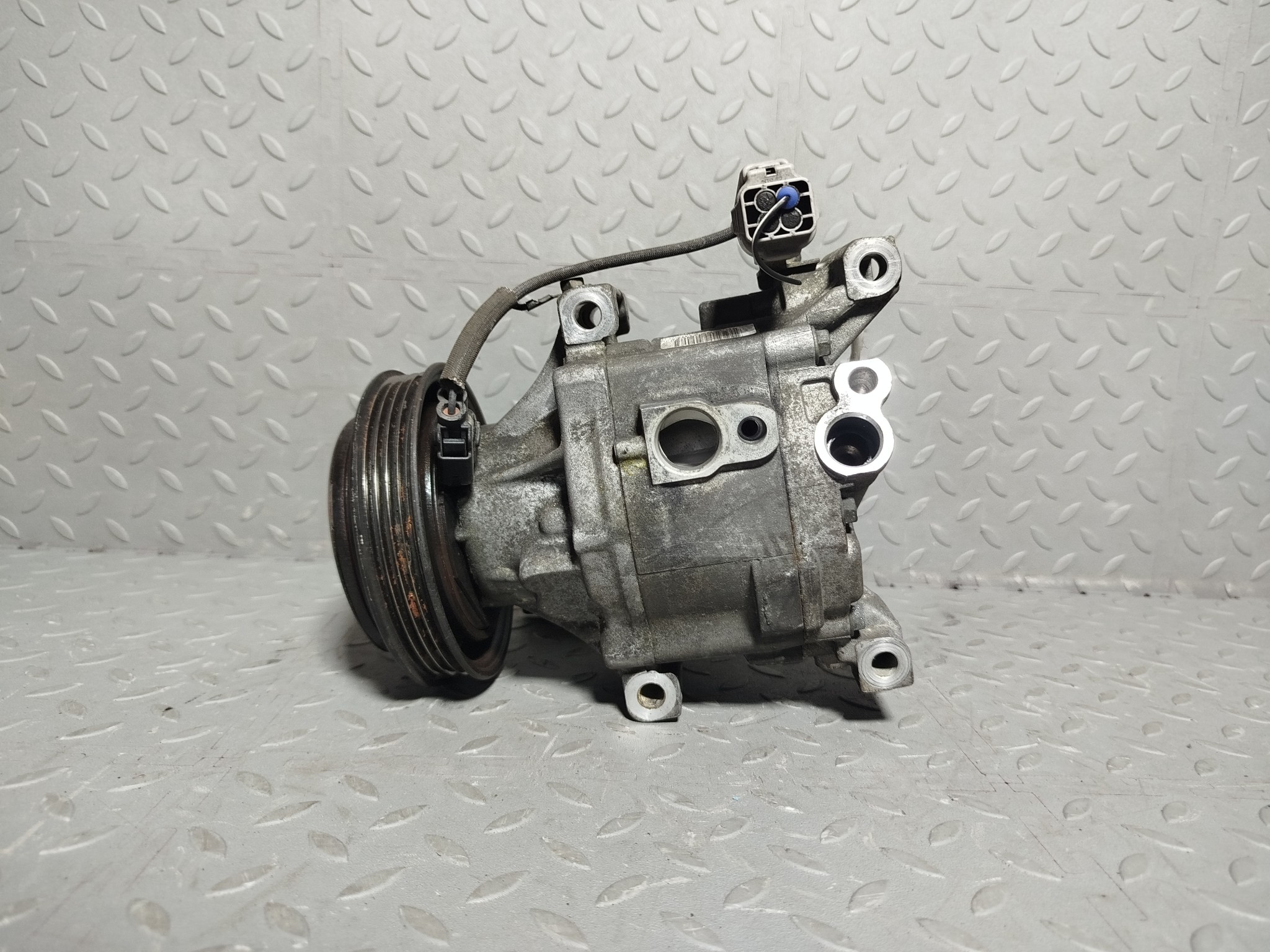 КОМПРЕССОР КОНДИЦИОНЕРА TOYOTA 883201A480  D1026