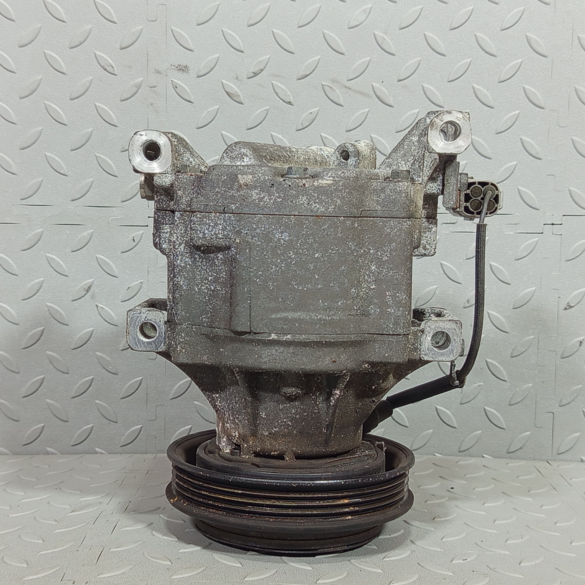 КОМПРЕССОР КОНДИЦИОНЕРА TOYOTA 883201A480  S4388Z