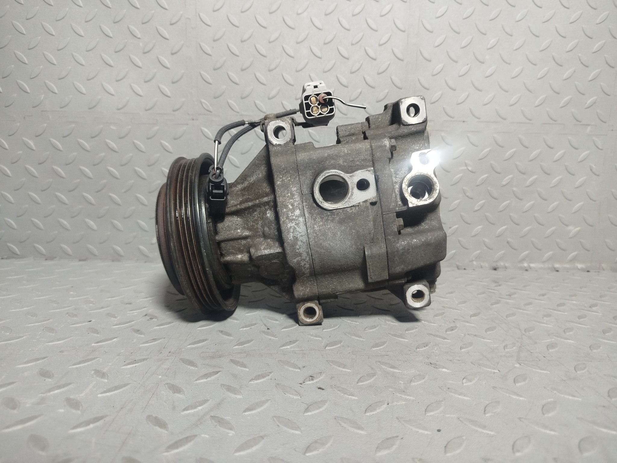 КОМПРЕССОР КОНДИЦИОНЕРА TOYOTA 883201A480  D1013