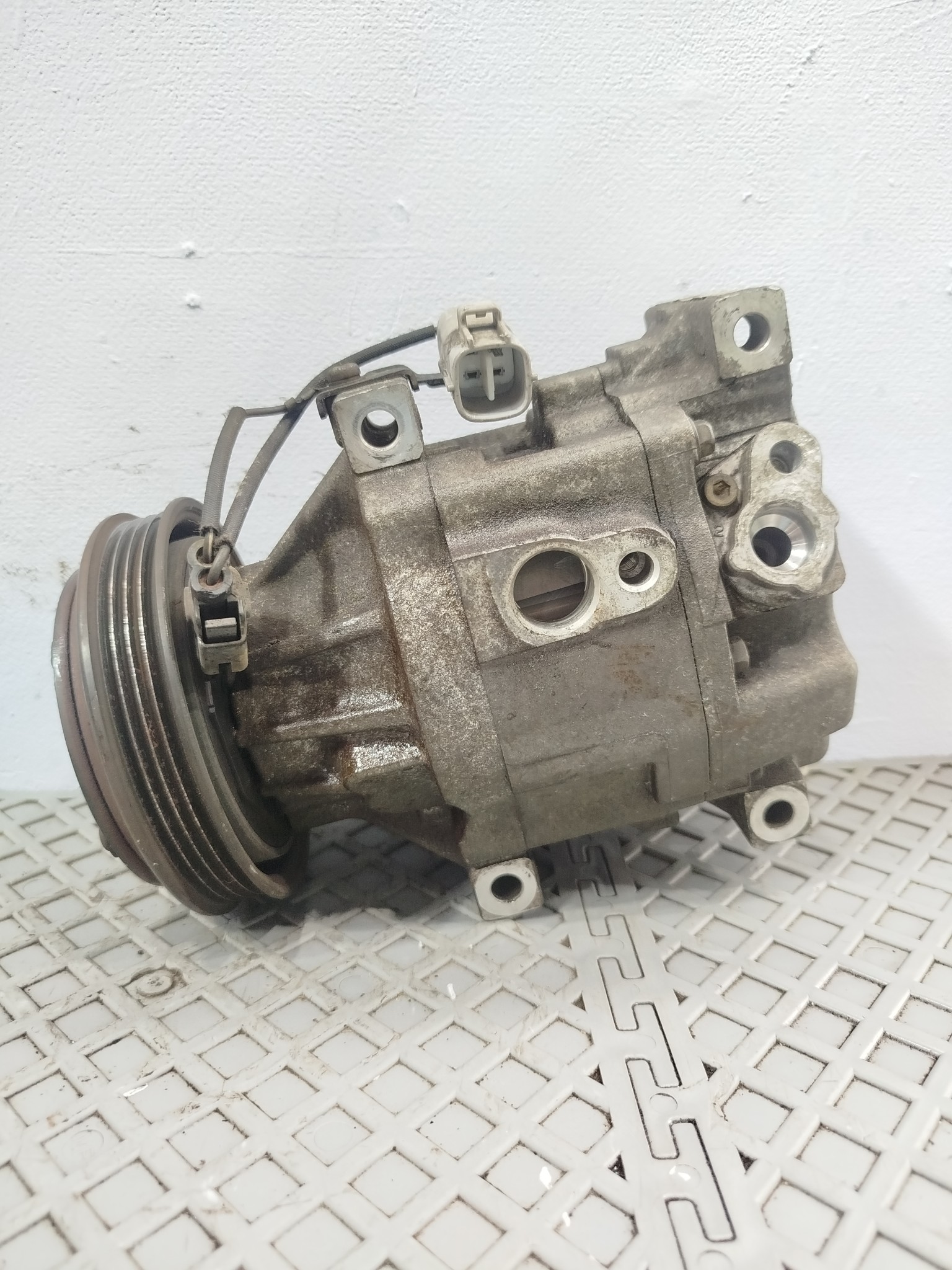КОМПРЕССОР КОНДИЦИОНЕРА TOYOTA 883201A480  D022