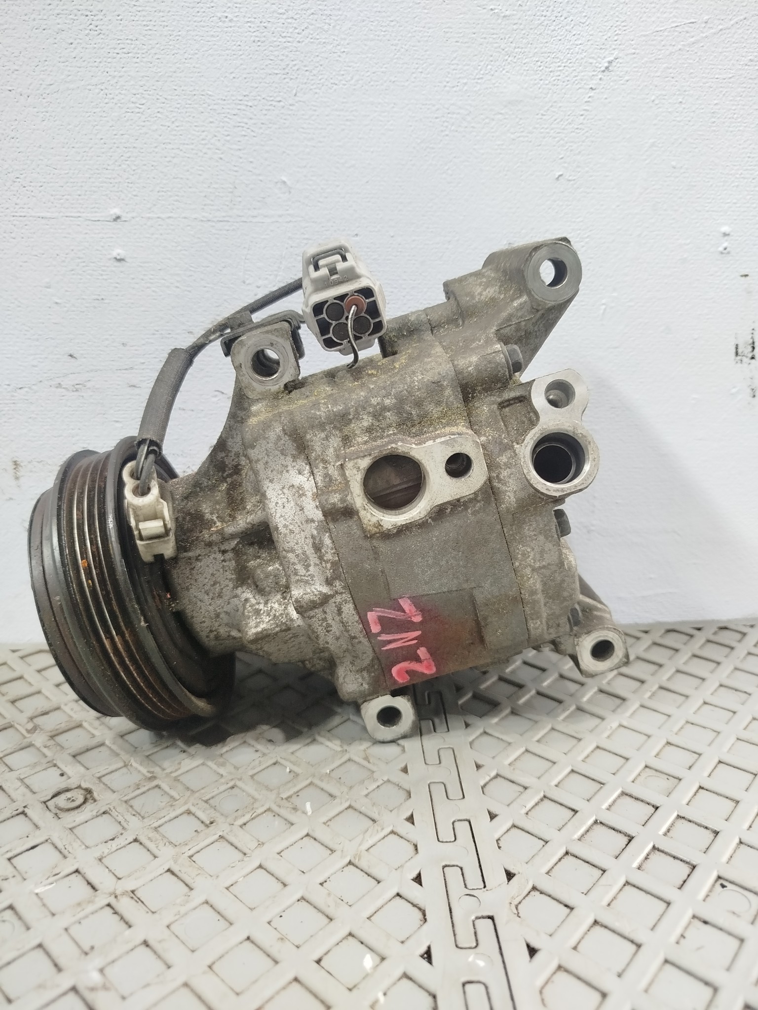 КОМПРЕССОР КОНДИЦИОНЕРА TOYOTA 883201A480  D023