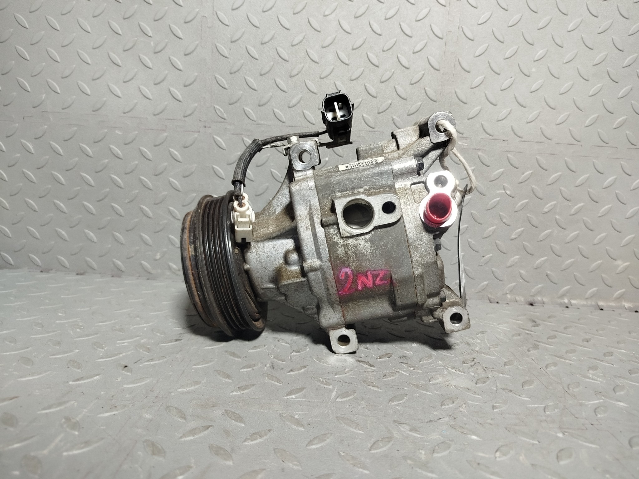 КОМПРЕССОР КОНДИЦИОНЕРА TOYOTA 883201A480  D1017
