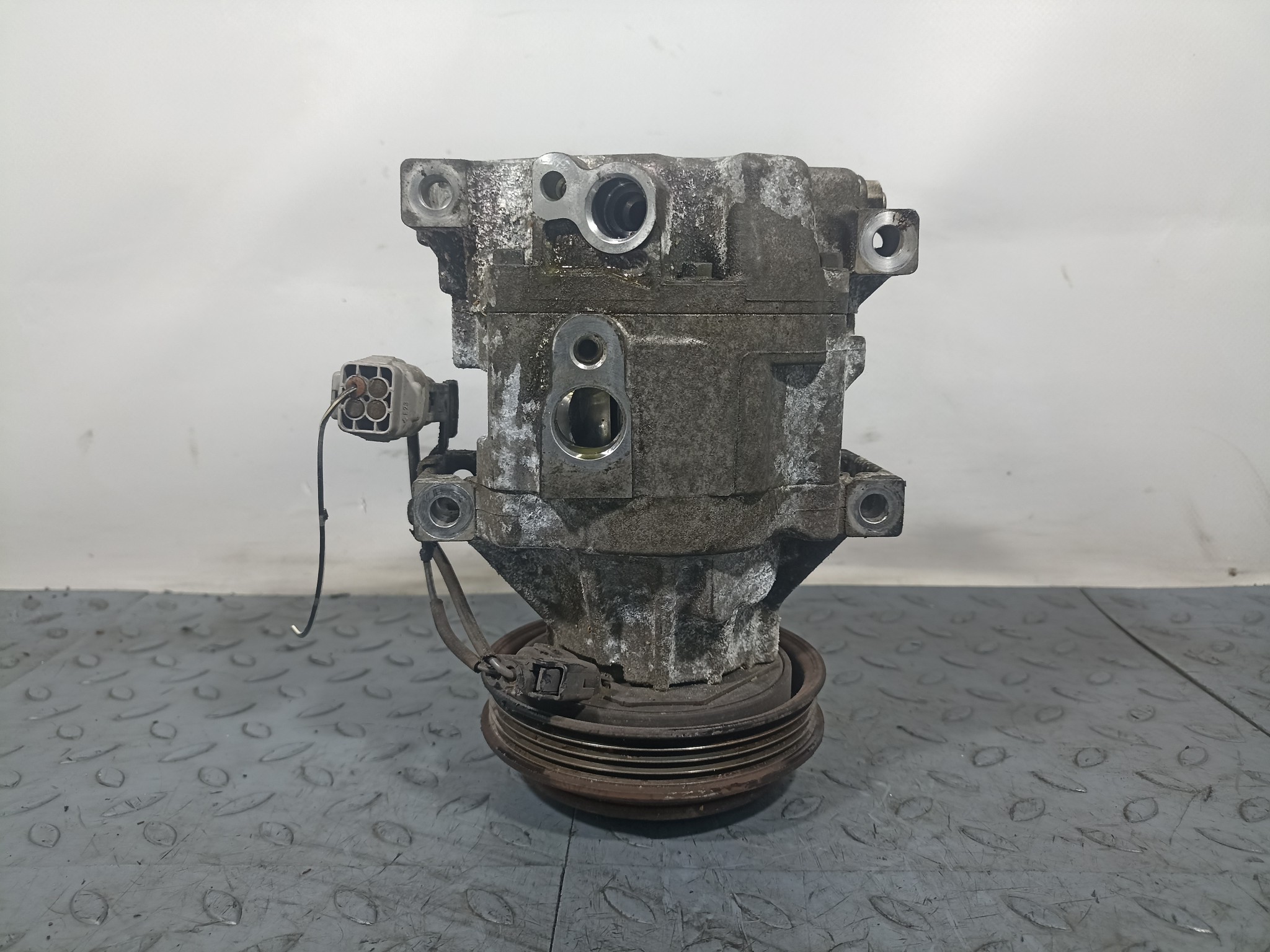 КОМПРЕССОР КОНДИЦИОНЕРА TOYOTA 883201A480  S4541Z