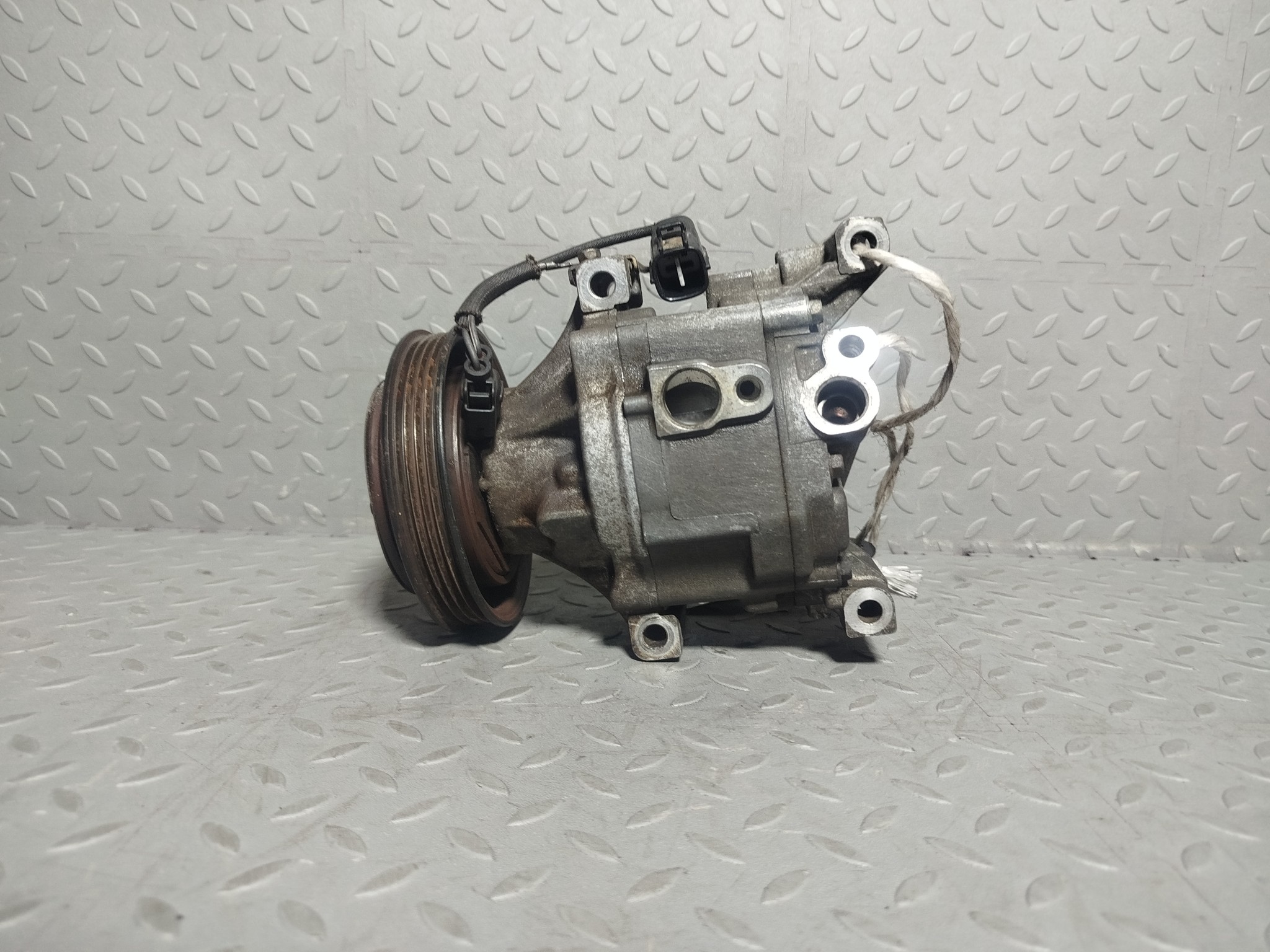 КОМПРЕССОР КОНДИЦИОНЕРА TOYOTA 883201A480  D1016